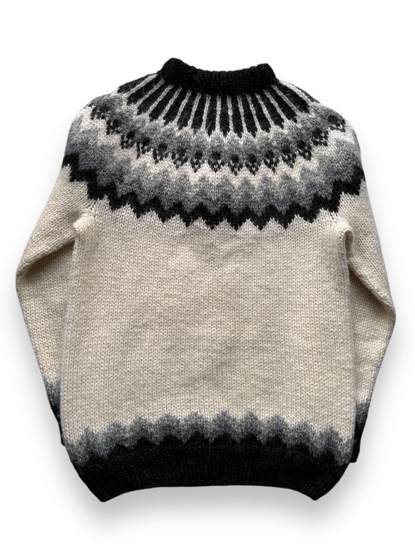 back of Vintage Black and White Icelandic Wool Sweater SZ XL