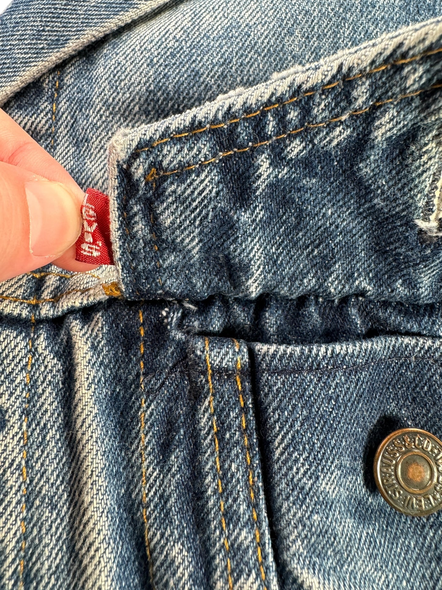 Underside of Pocket on Vintage Levis 4 Pocket 57510 Trucker Jacket SZ L