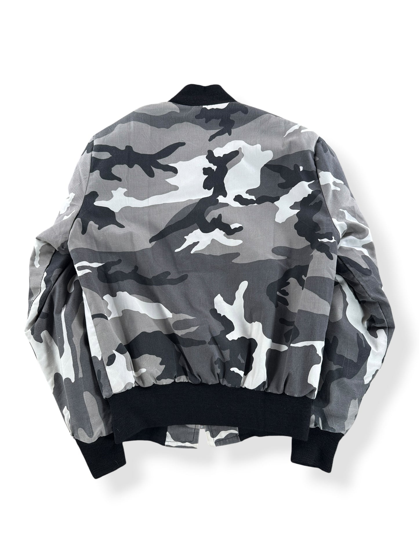 Back of Vintage Snow Camo Bomber Jacket SZ S