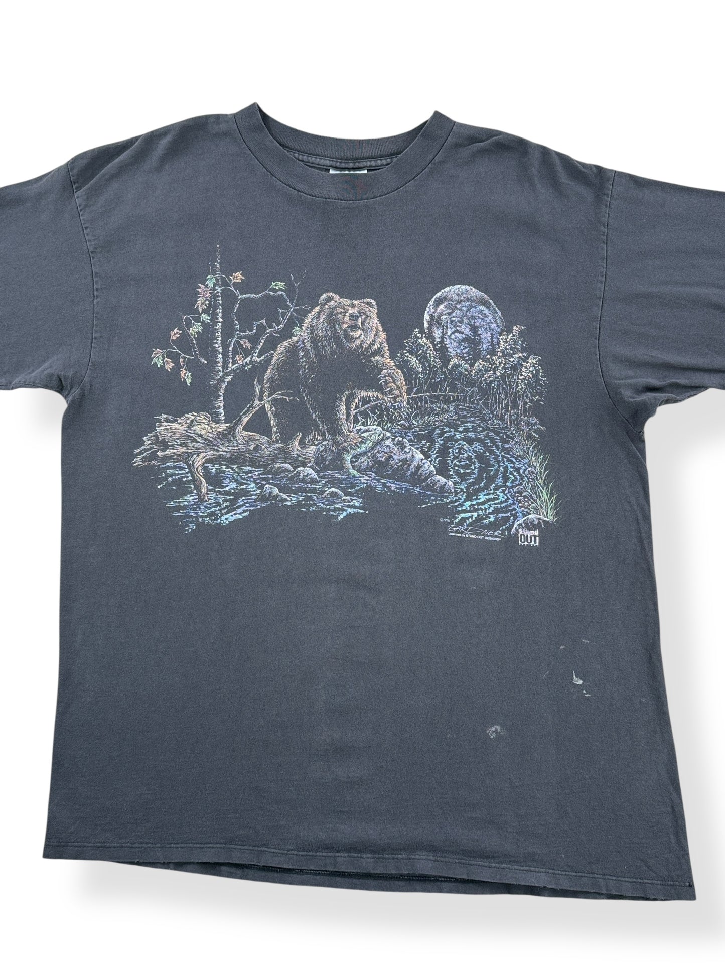 Front Close Up of Vintage Faded Bear Nature Tee SZ XL