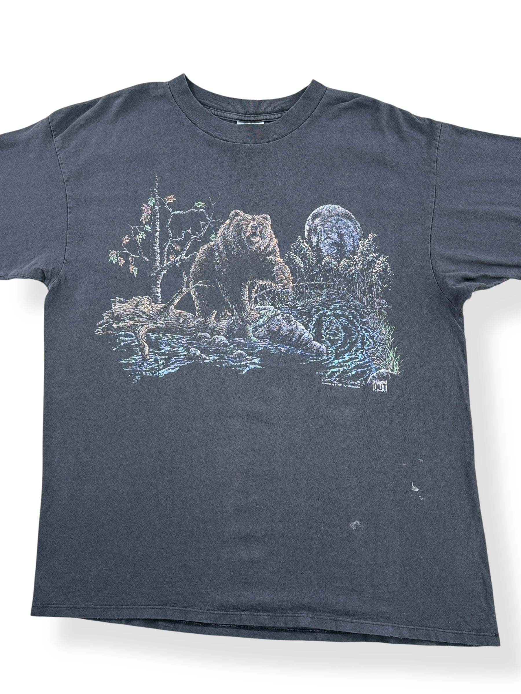 Front Close Up of Vintage Faded Bear Nature Tee SZ XL