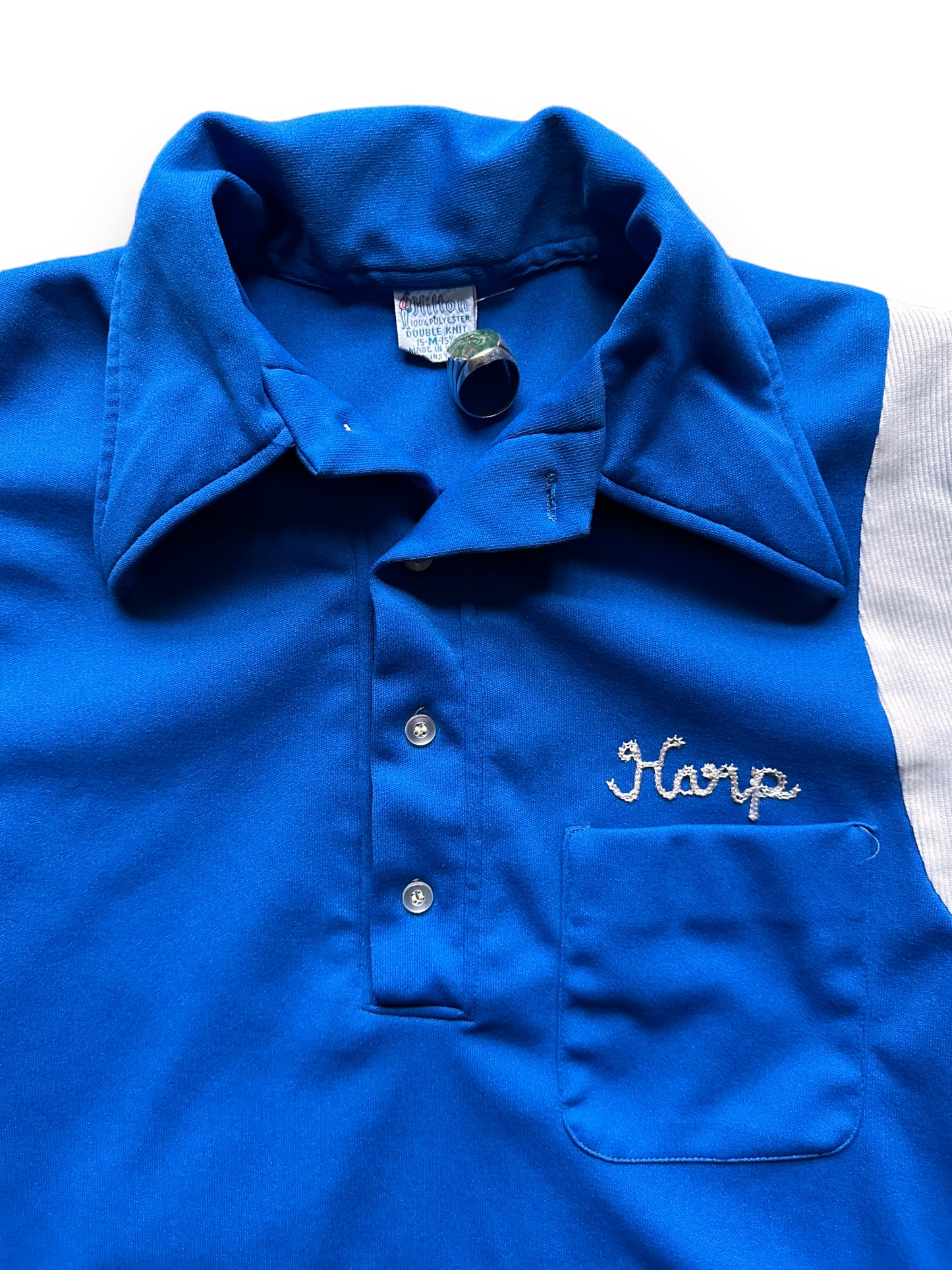 collar of Vintage Donnie's Squeeze Box Polyester Bowling Shirt SZ M | Vintage Bowling Shirt Seattle | Barn Owl Vintage Seattle