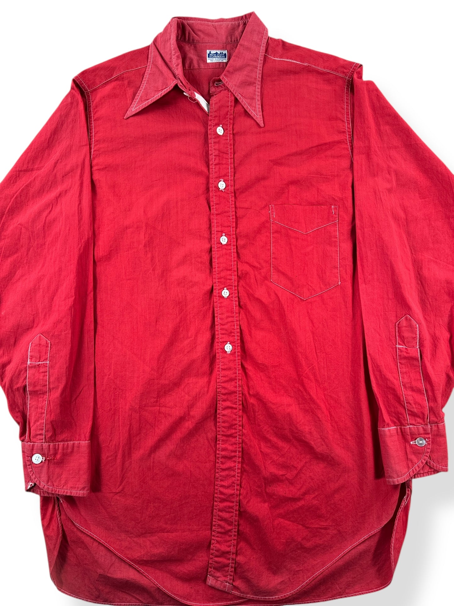 Front Close Up of Vintage New York Towner Red Button Up Shirt SZ M