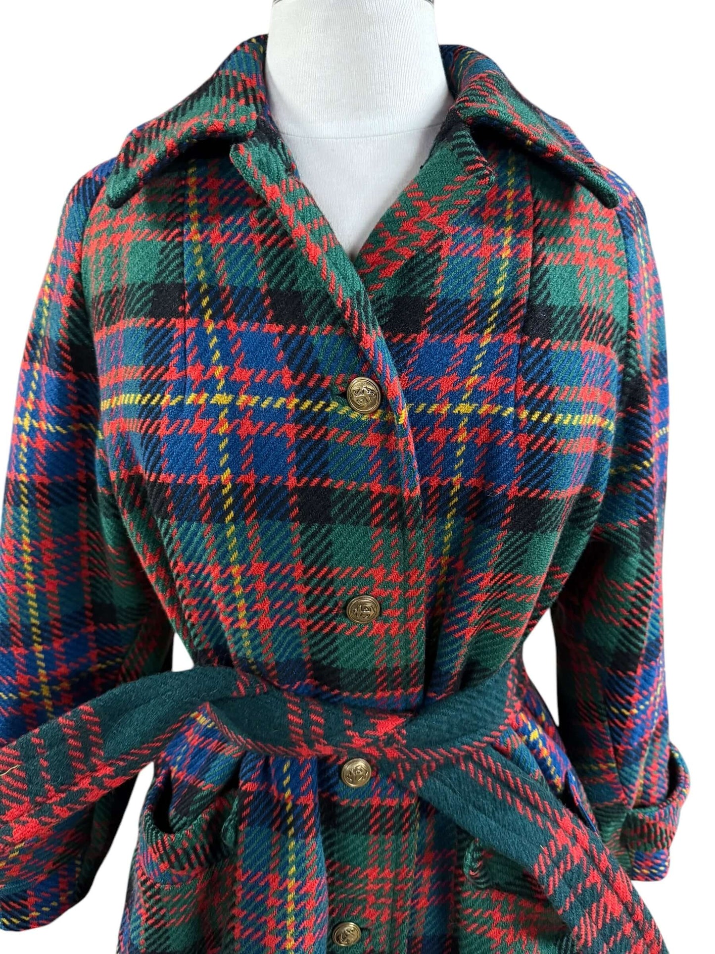 Chest view of 1960s Plaid Coat L