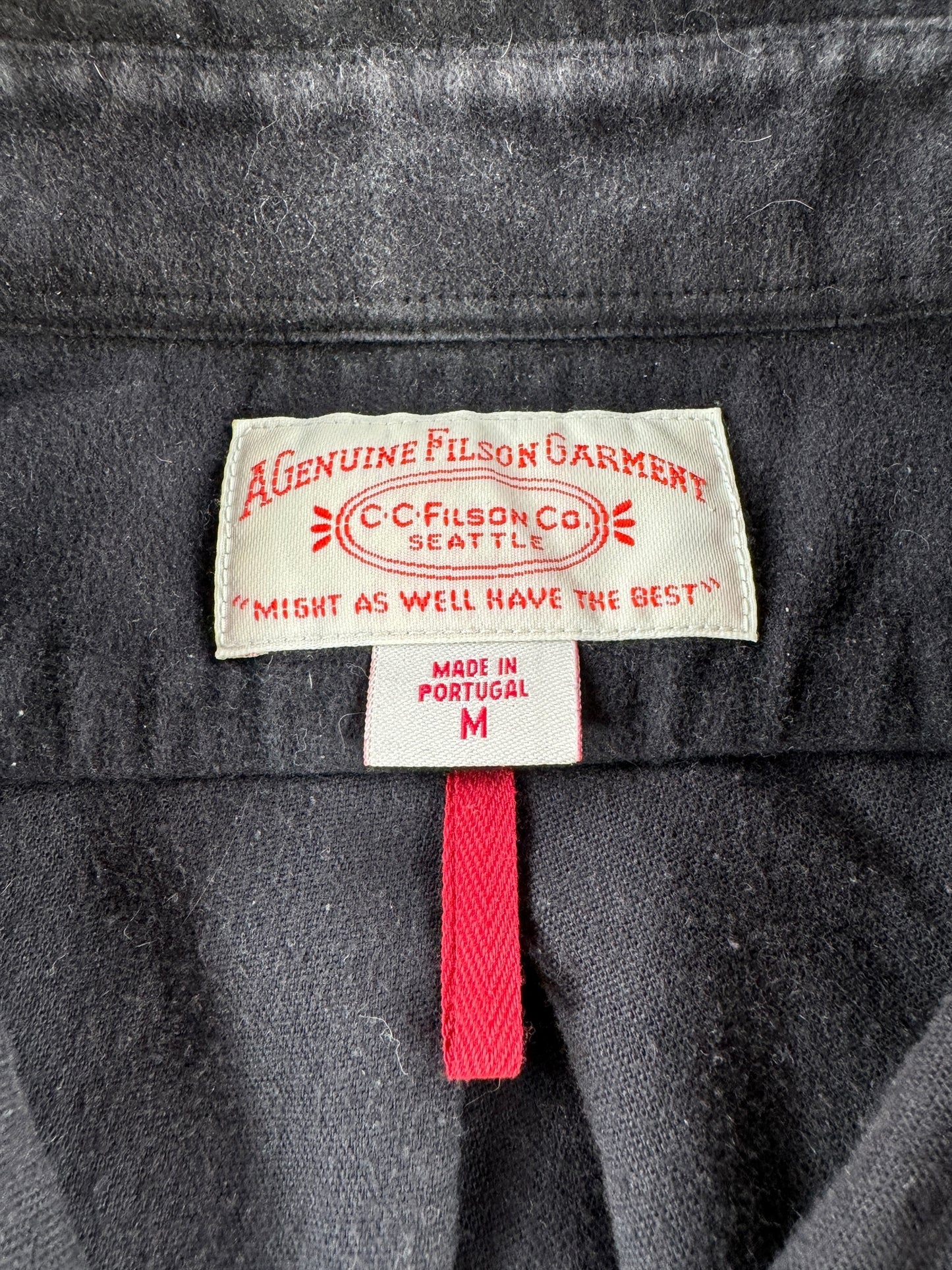 Label on Modern Filson Black Chamois Shirt SZ M