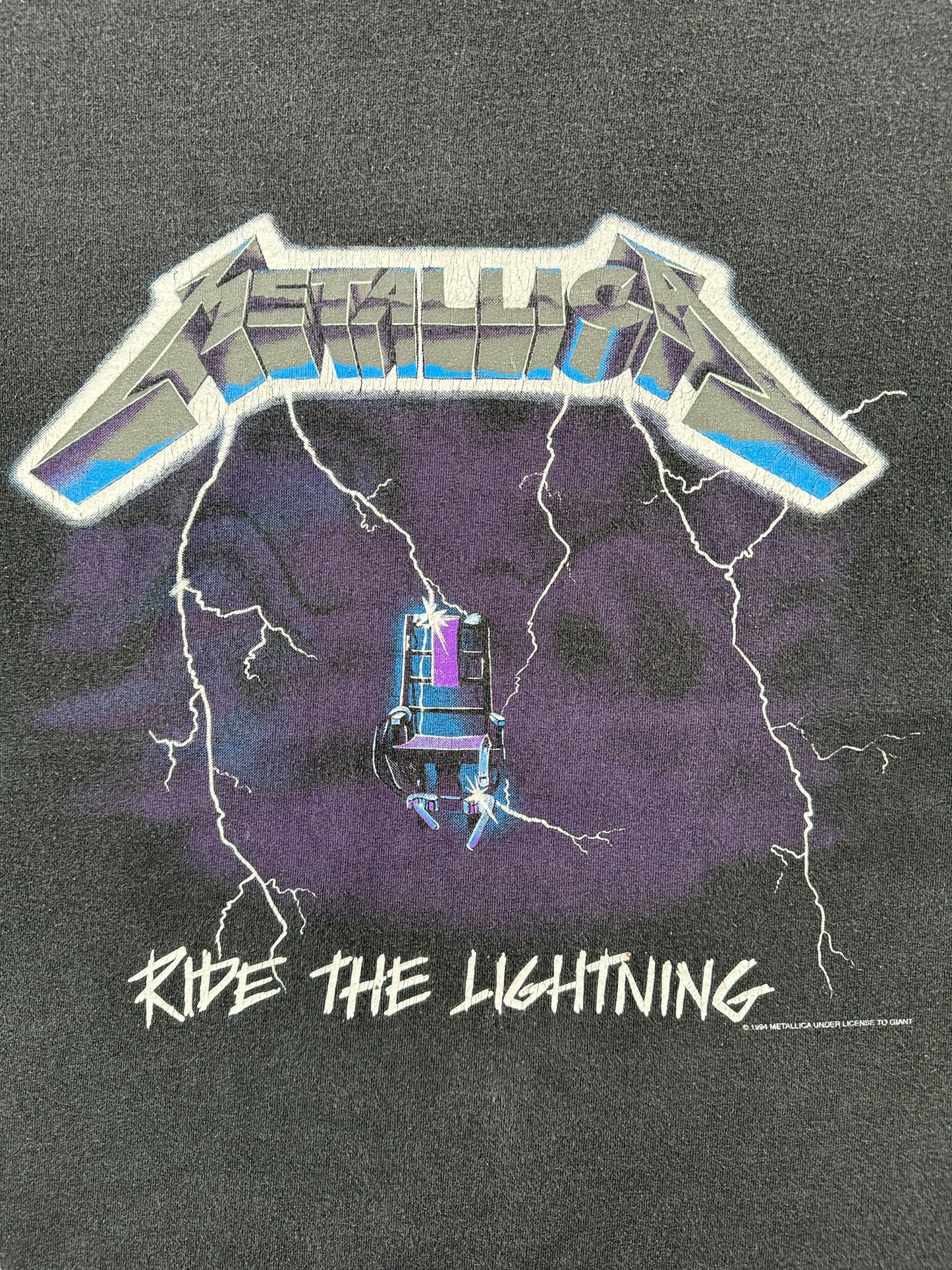 Front Graphic of Vintage 1994 Metallica Ride the Lightning Tee SZ XL