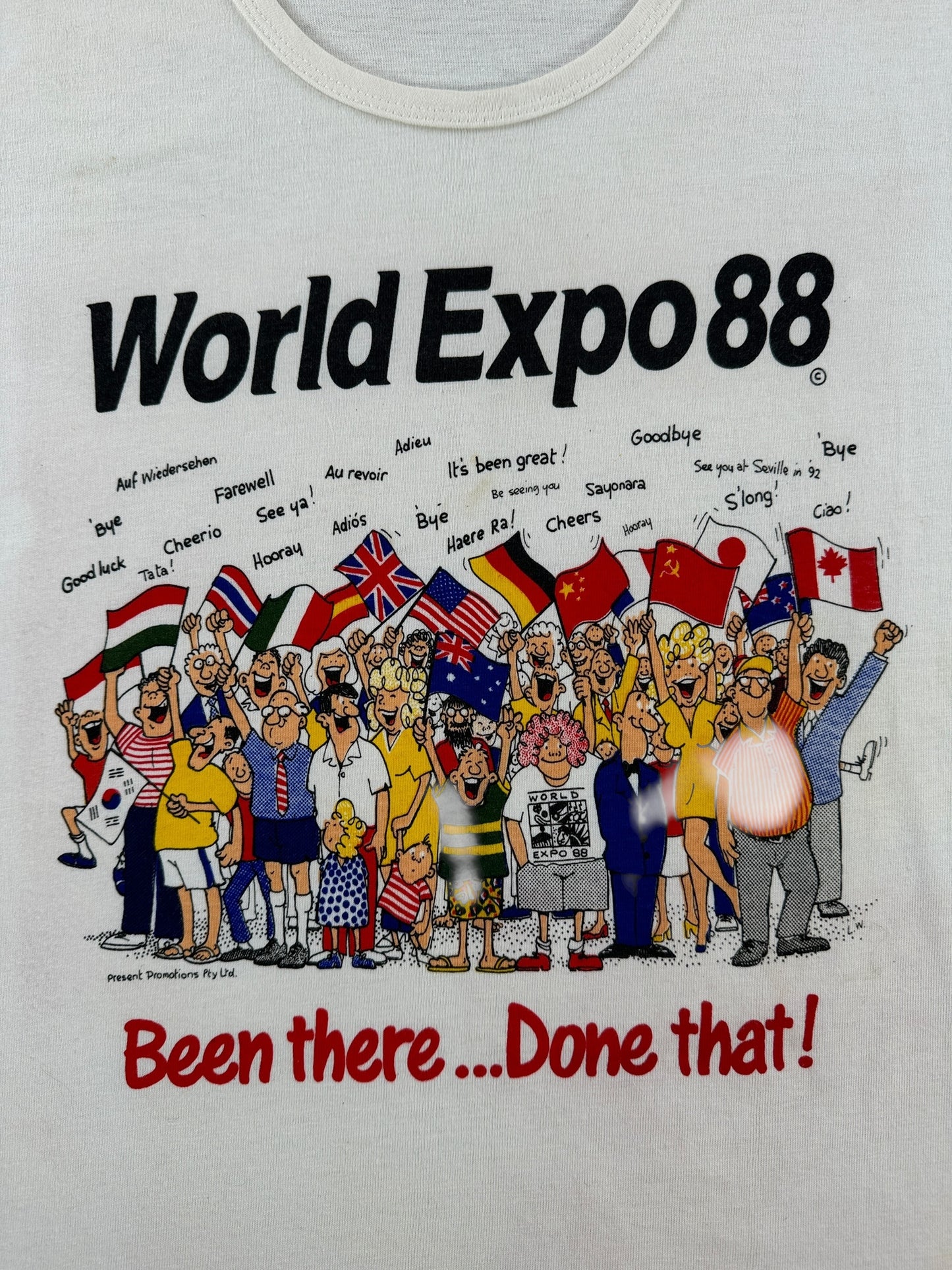 Front Graphic of Vintage World Expo '88 Tee SZ L