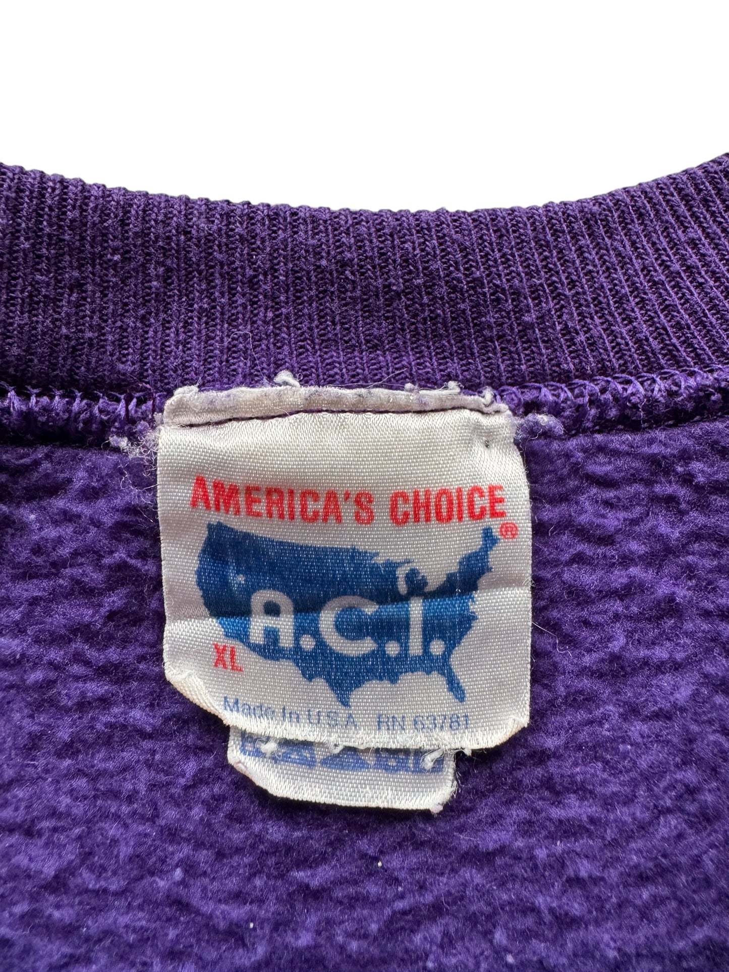 Tag on Vintage Huskies Crewneck SZ XL