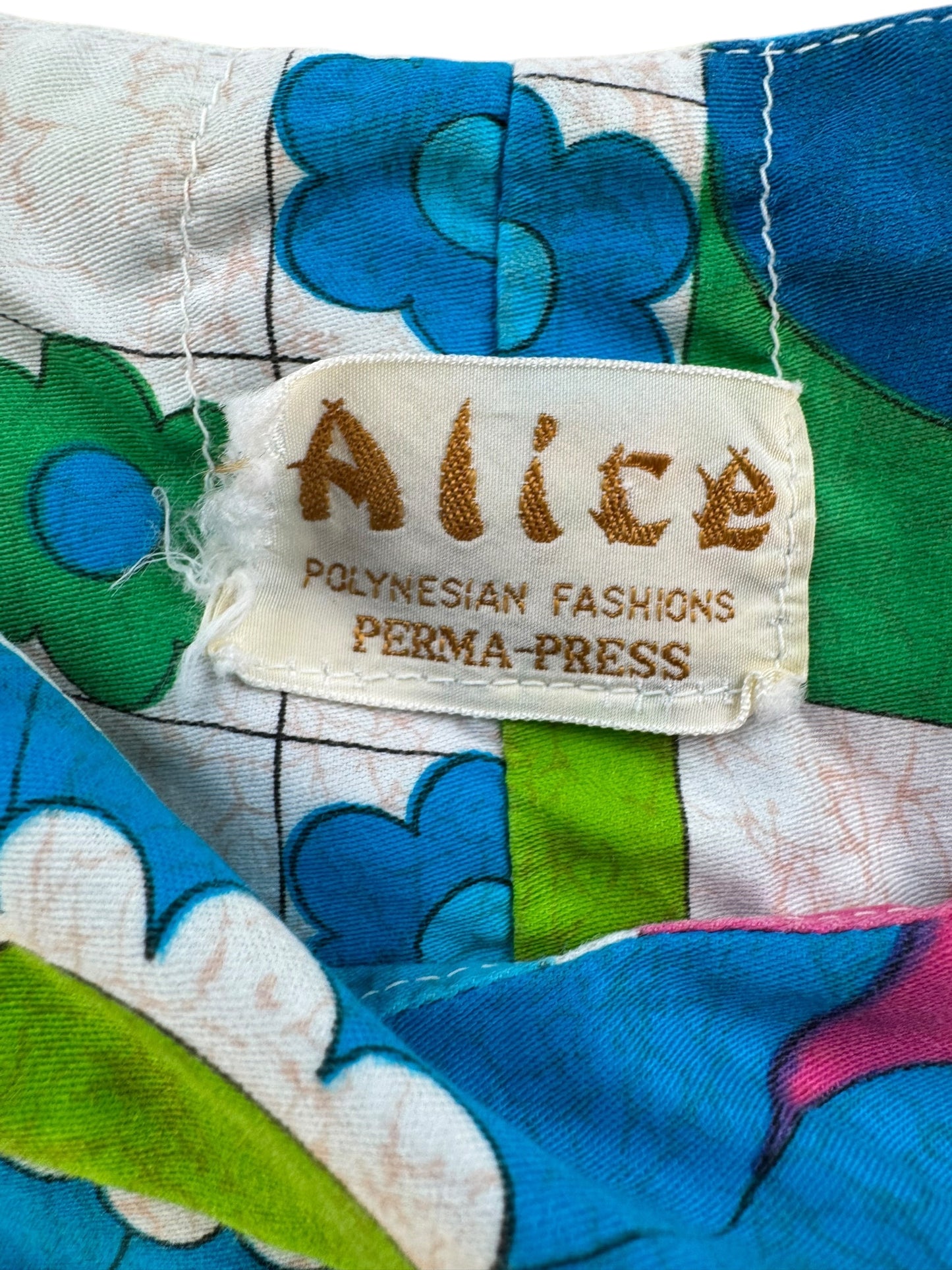 Tag view of 1960s Alice Polynesia Fashions Dress L-XL