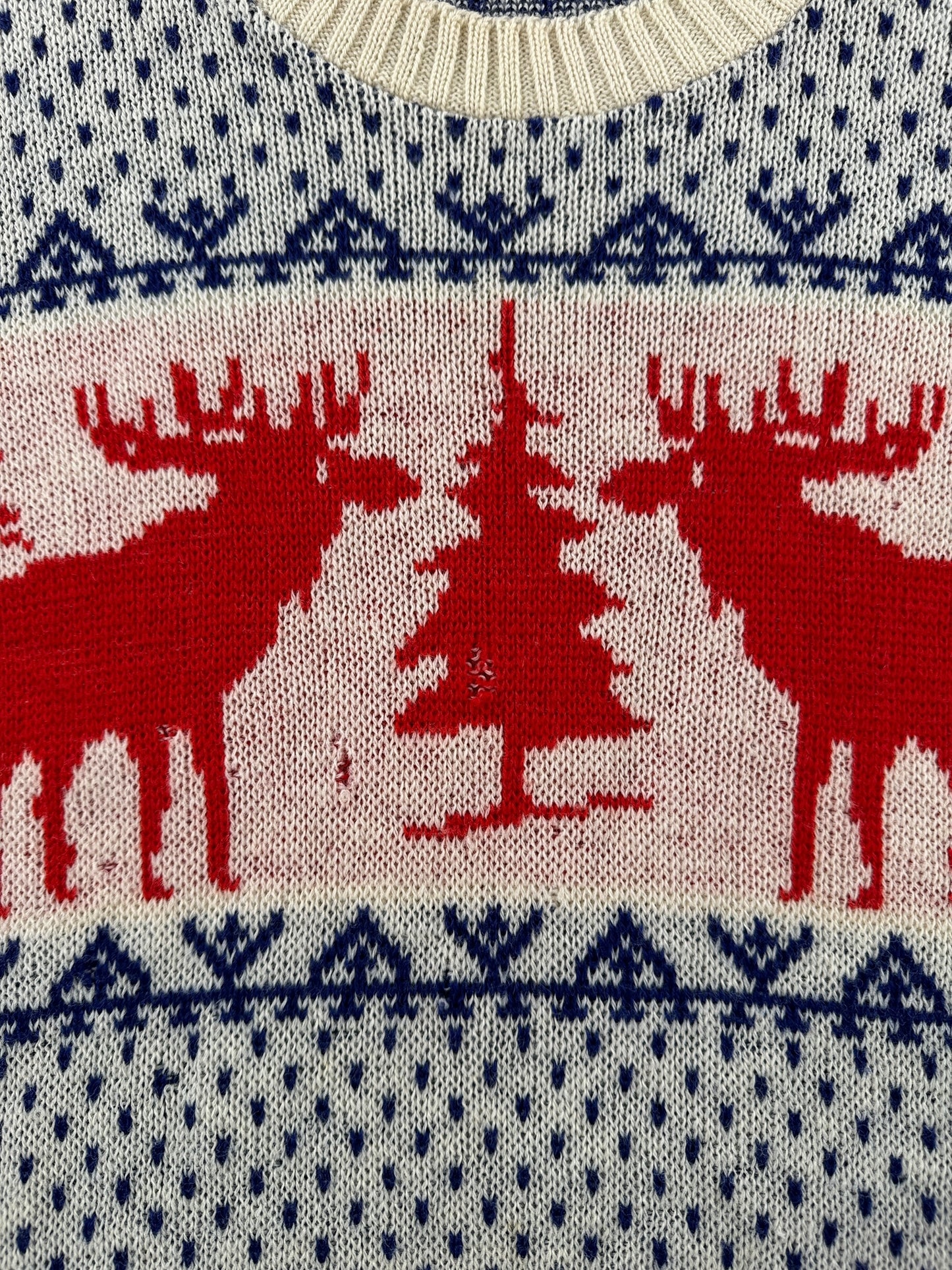 Wear on Vintage 40’s Deer Novelty Wool Sweater SZ S