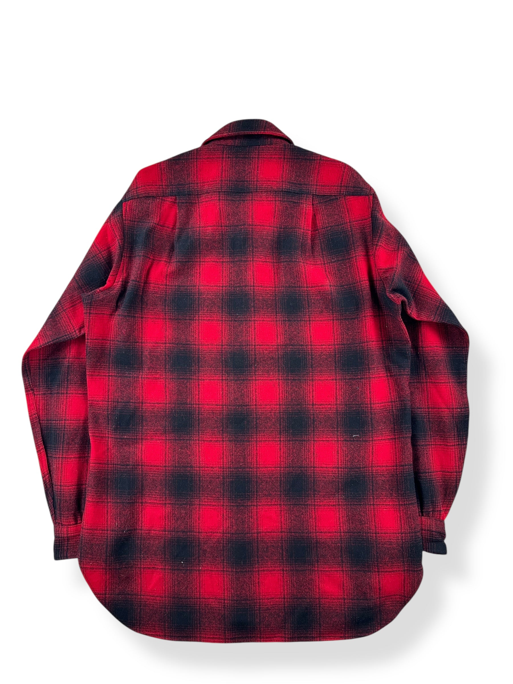 Back of Vintage Pendleton Outdoors Man Flannel SZ M
