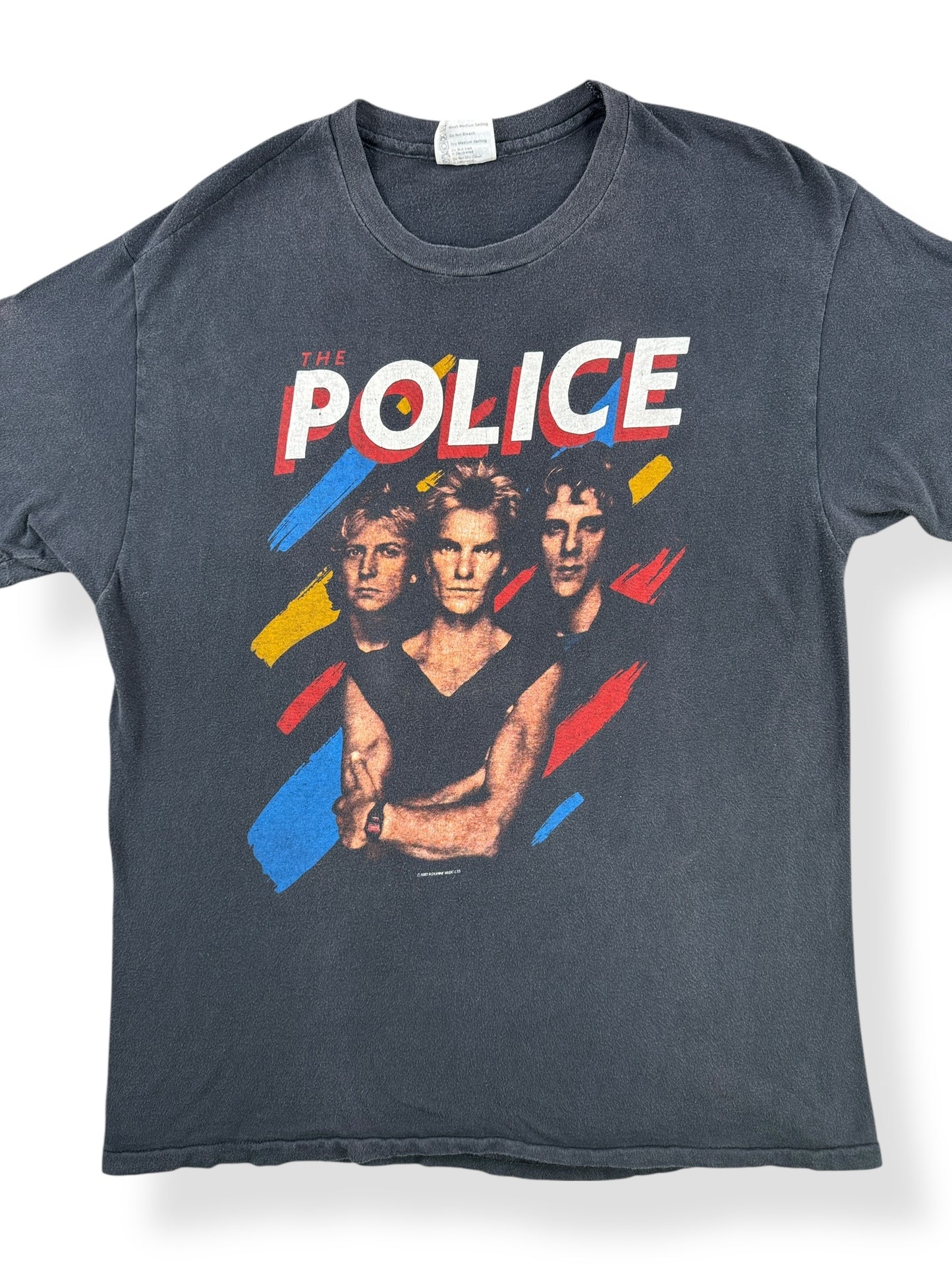 Front Close Up of Vintage The Police Synchronicity Tee SZ M