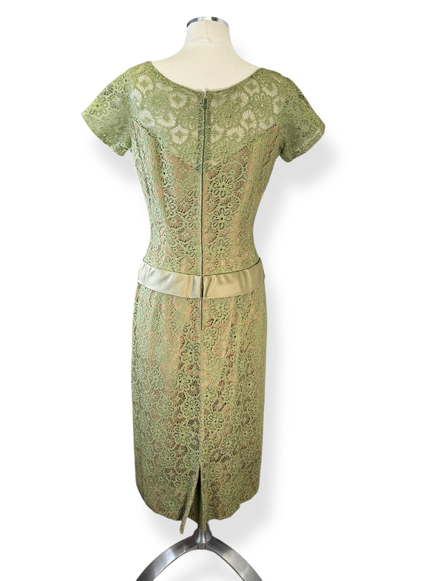 Back view of 1950s Sage Du Barry Lace Dress M