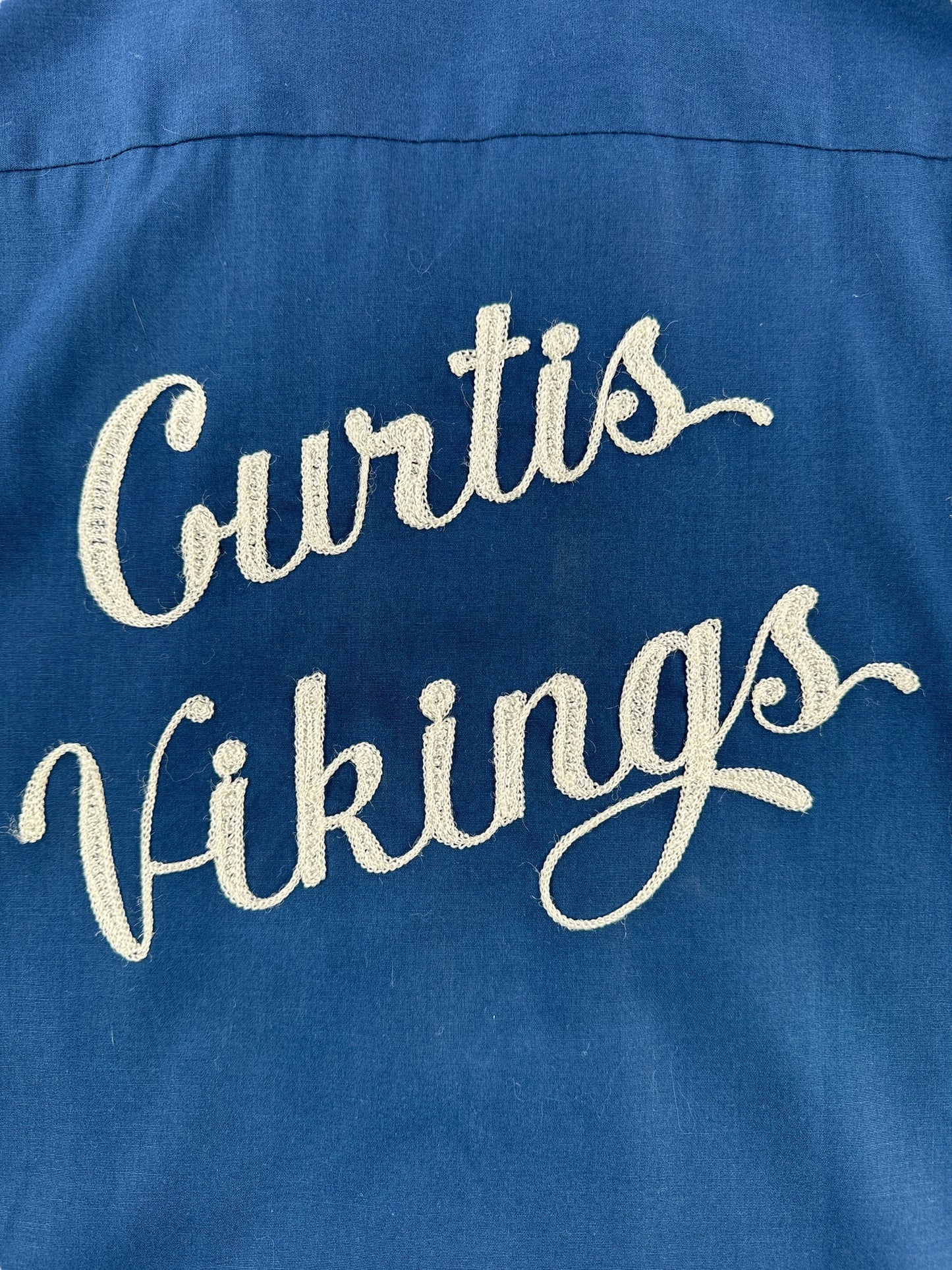 Back Graphic of Vintage Curtis Vikings Bowling Shirt SZ M