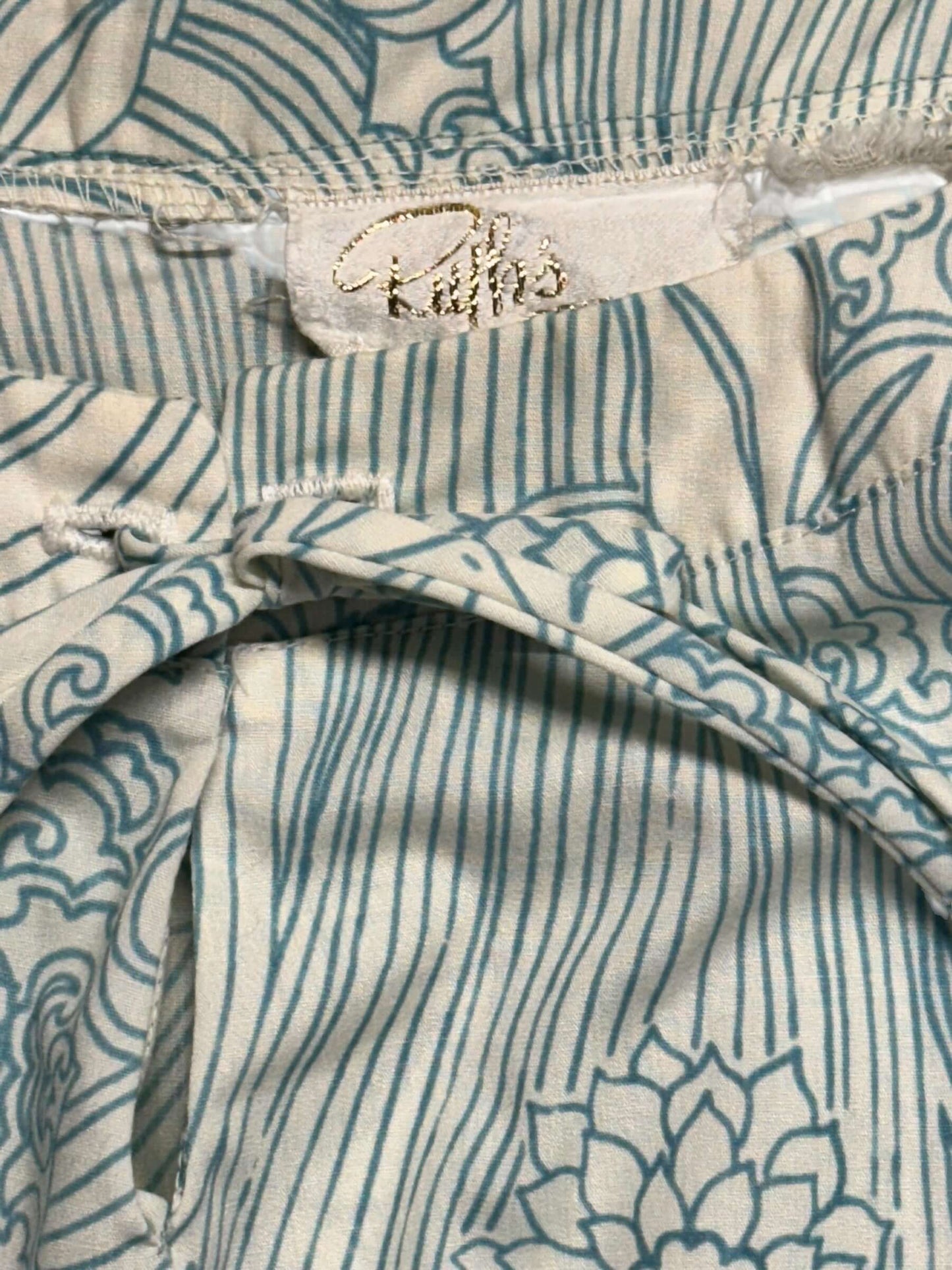 Tag of 1960s Ruth's Blue Floral Top L