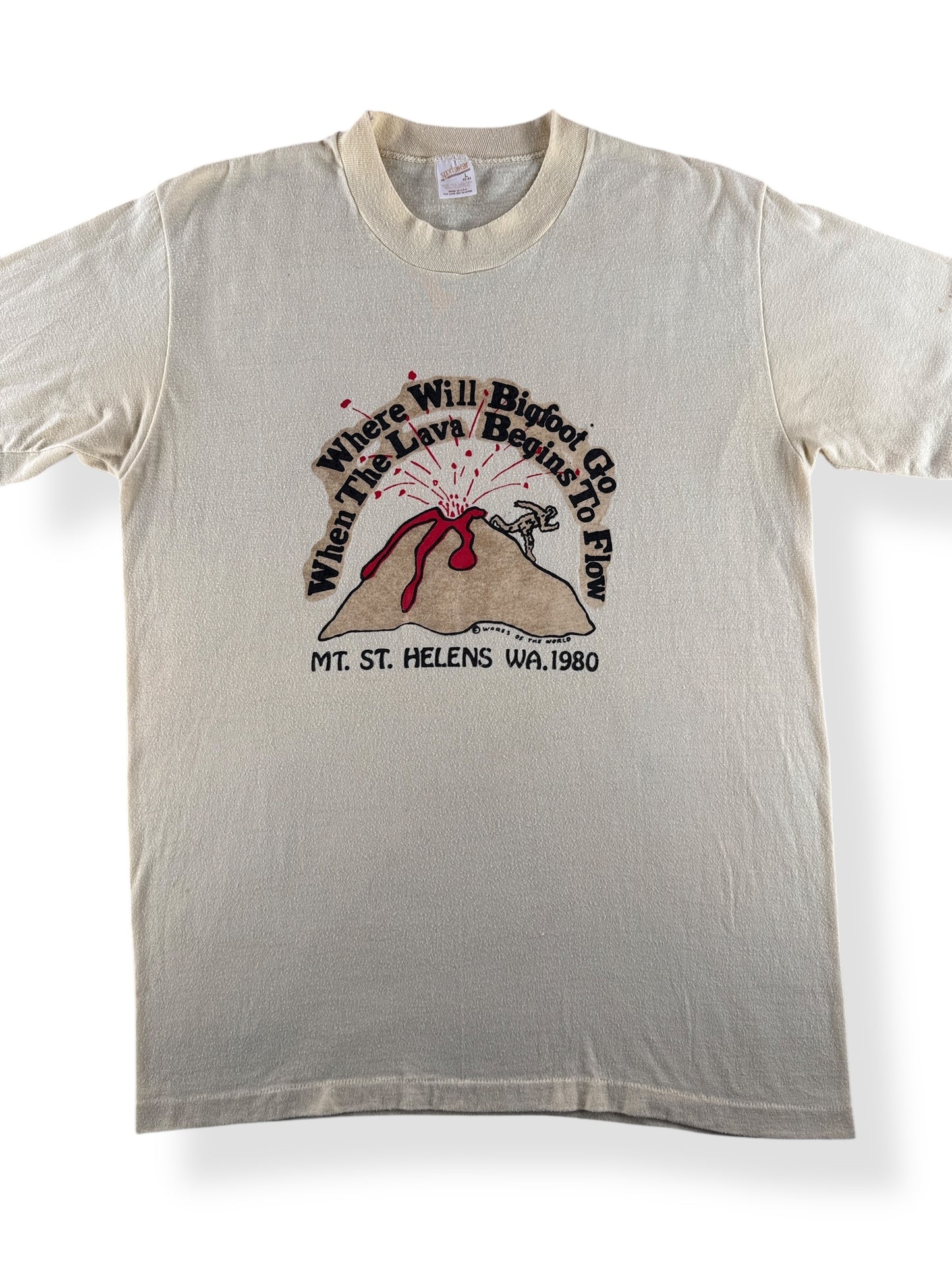 Front Close Up of Vintage Mt St Helen's Bigfoot Tee SZ M