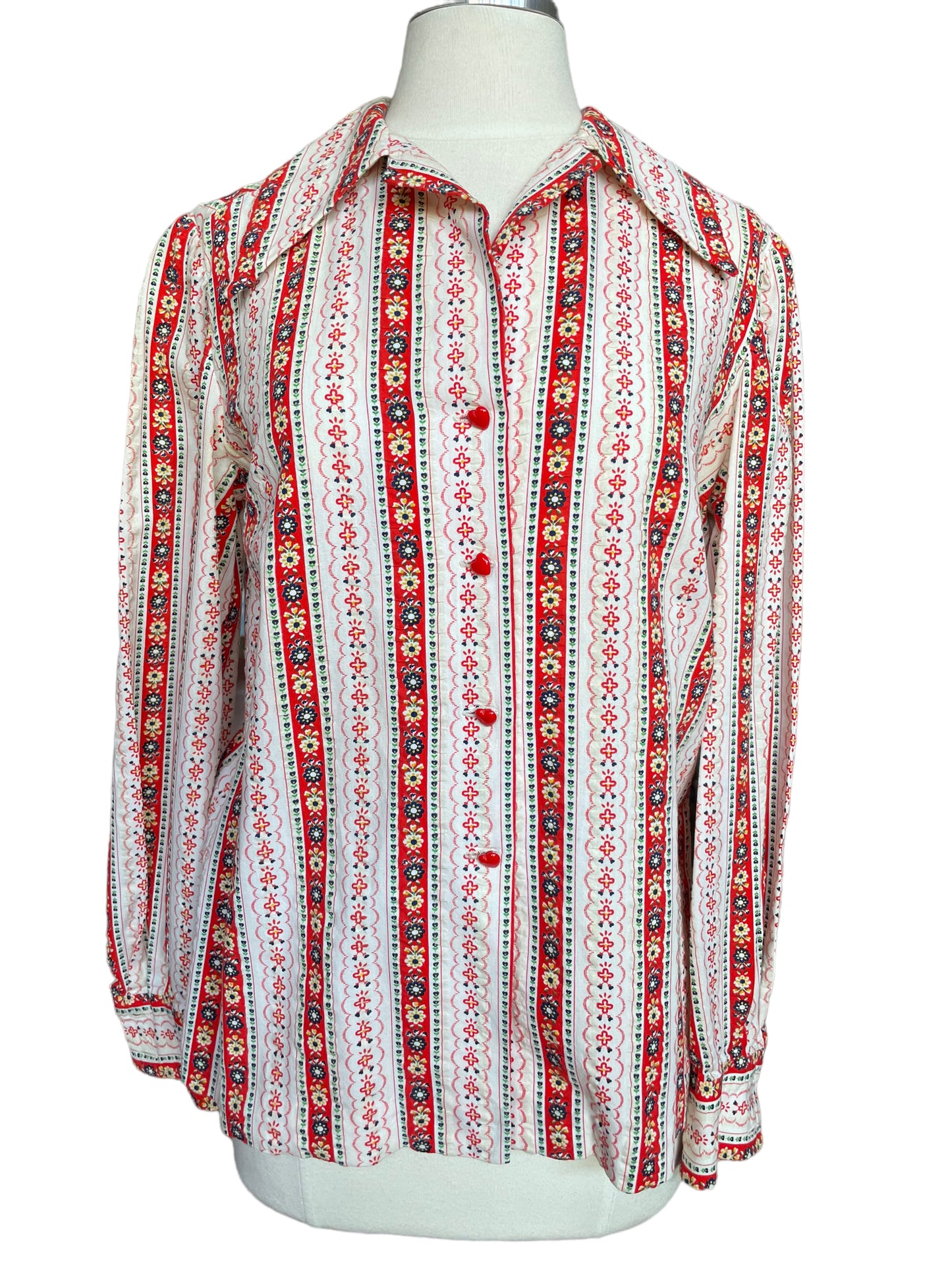 Full front view of Vintage 1970s Handmade Seersucker Button Up | Barn Owl True Vintage | Seattle Ladies Vintage Shirts
