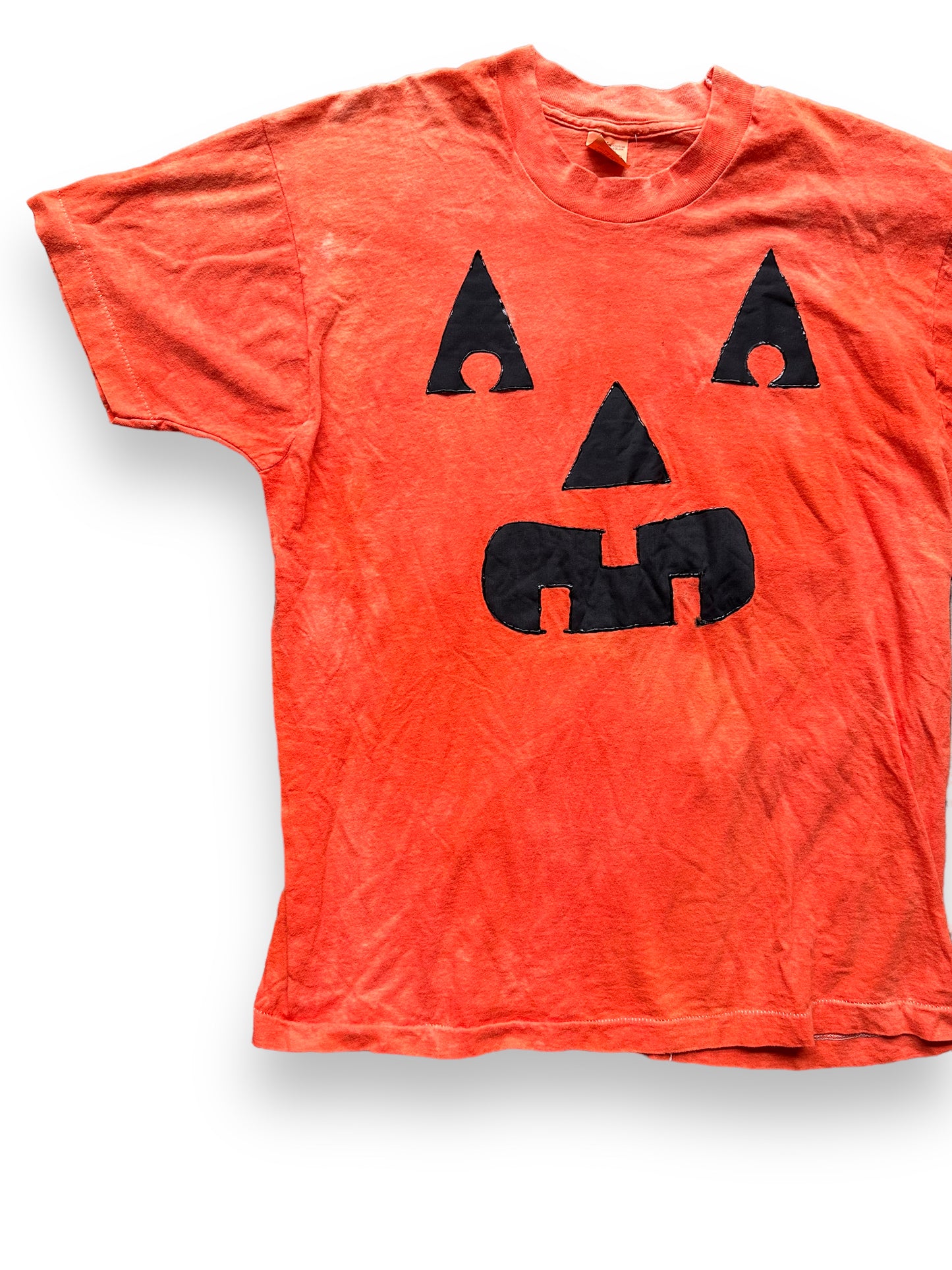 Front Right View of Vintage Jack-O-Lantern Halloween Tee SZ XL | Vintage Halloween T-Shirts Seattle | Barn Owl Vintage Tees Seattle