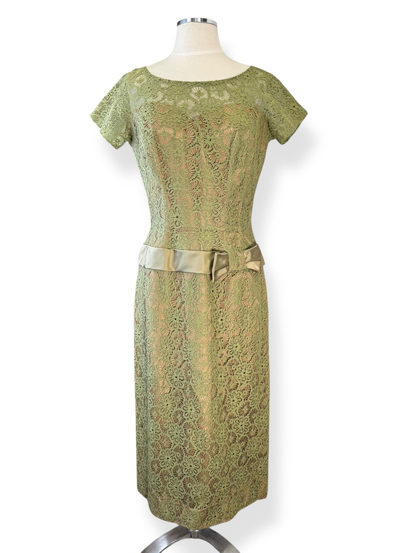 Front view of 1950s Sage Du Barry Lace Dress M
