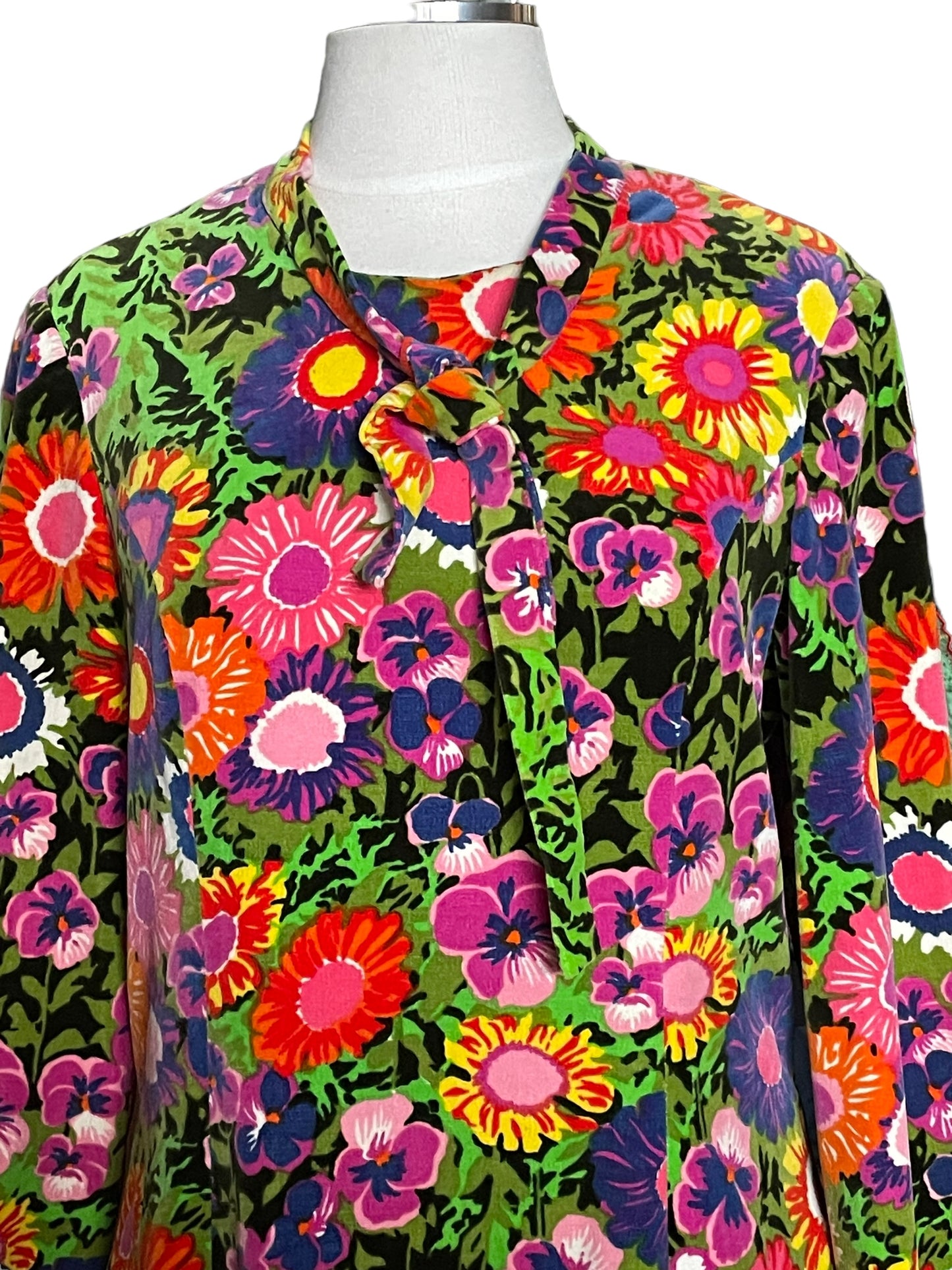 Front chesst view of Vintage 1960s I. Magnin Velvet Floral Dress SZ L | Barn Owl Vintage Dresses| Seattle Vintage Dresses