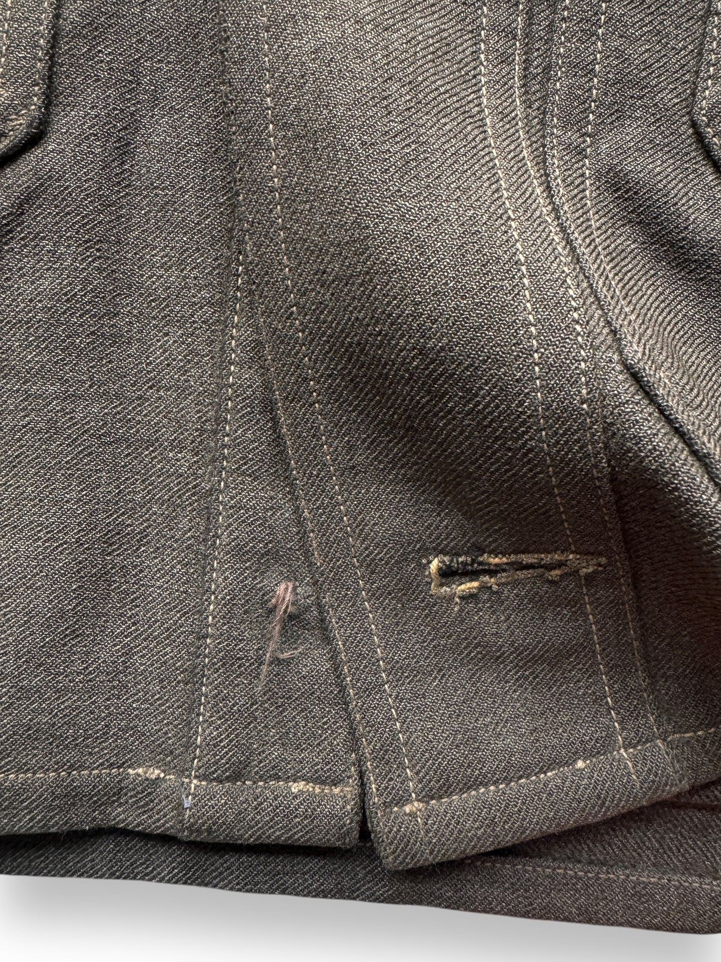 missing button on Vintage No Tag Filson Union Made Whipcord Cruiser SZ 44