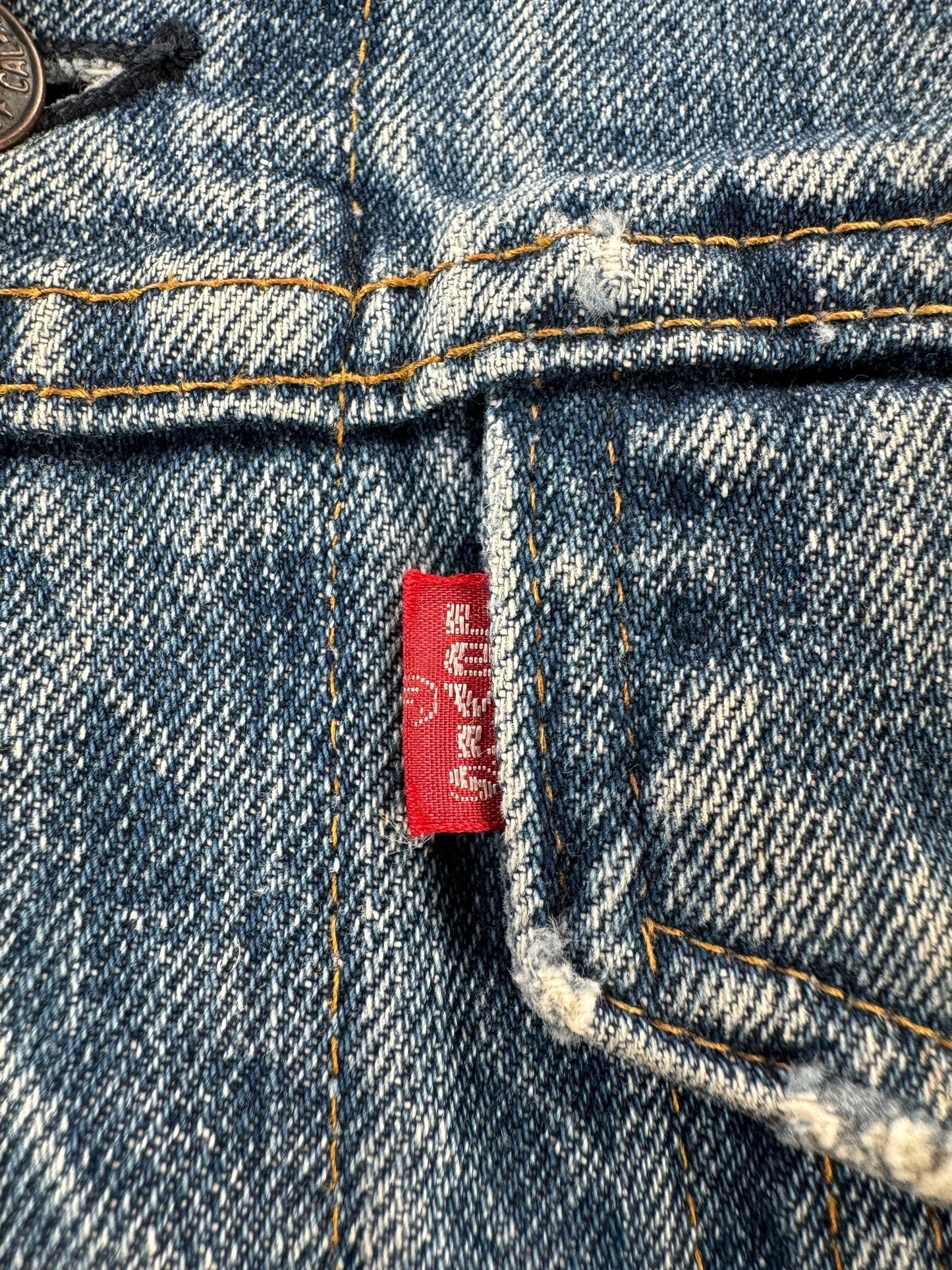 Small E Tab on Vintage Levis 70215 Jacket SZ 42L