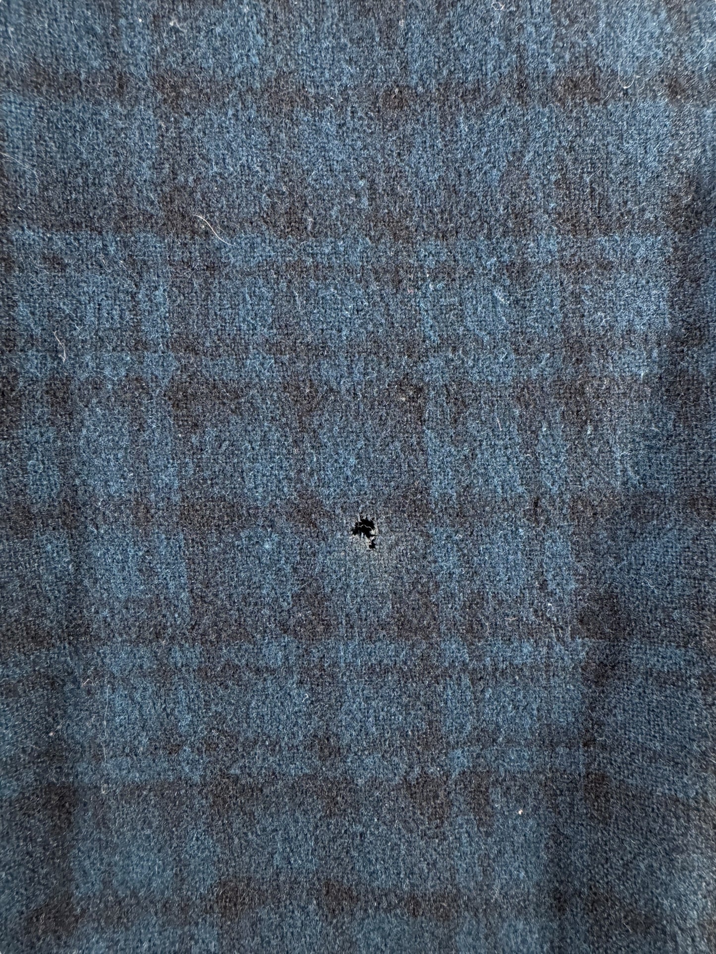 Small Hole on Vintage Frederick & Nelson Pendleton Thrashed Board Shirt SZ M AS IS