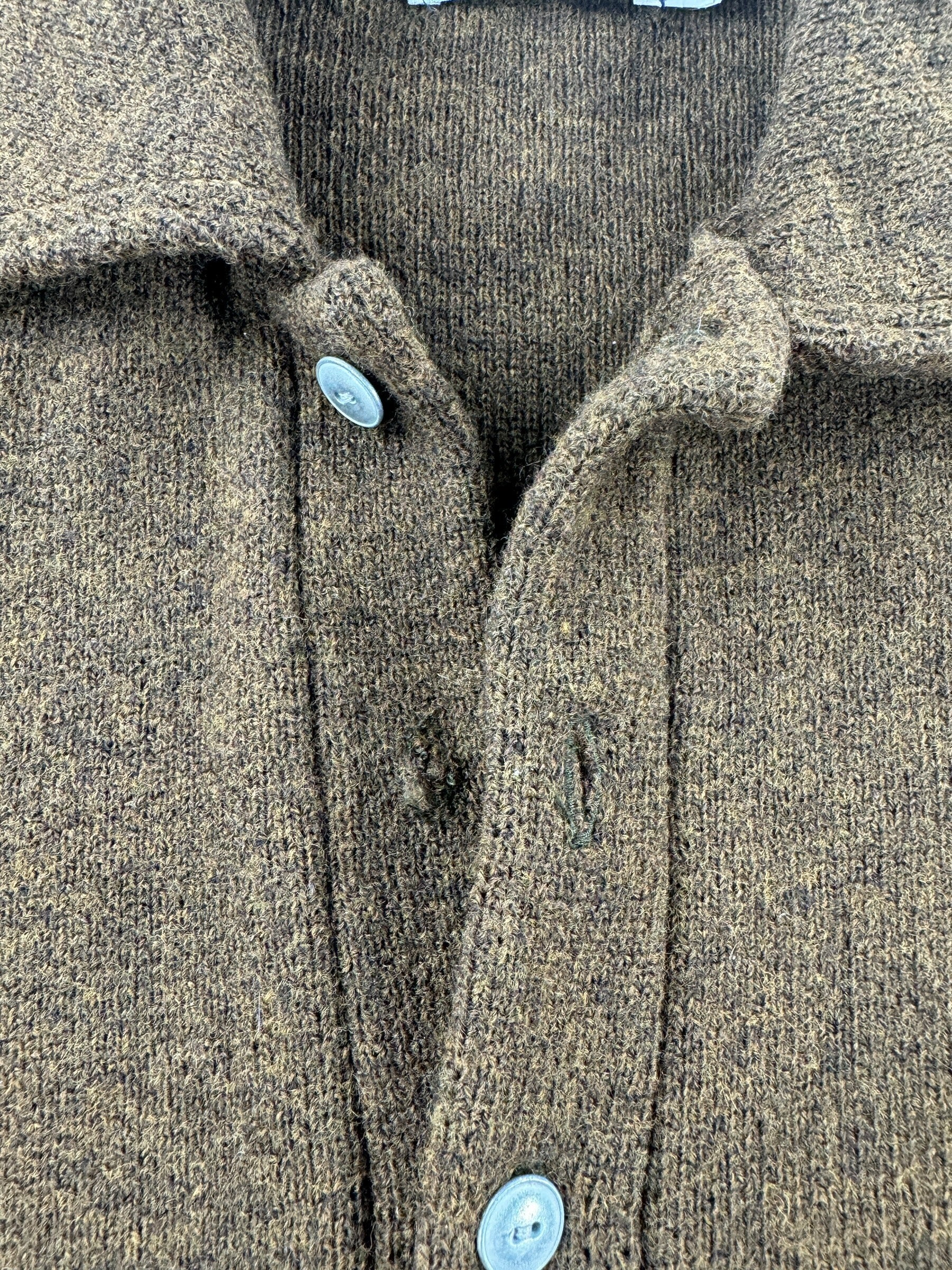 Missing Button on Vintage Columbia Knit Wool Pullover SZ L