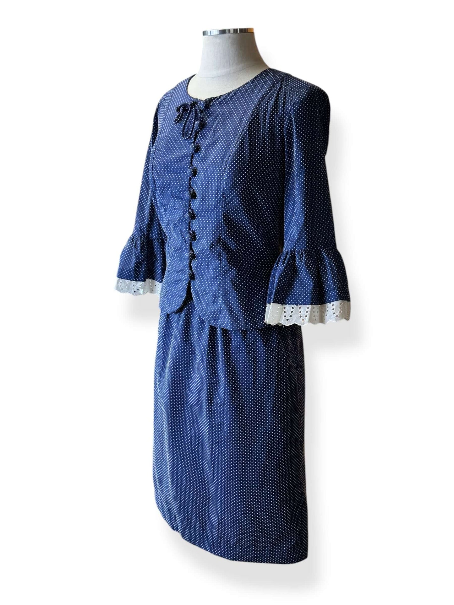 Side view of 1950s Navy Blue Swiss Dot Set S
