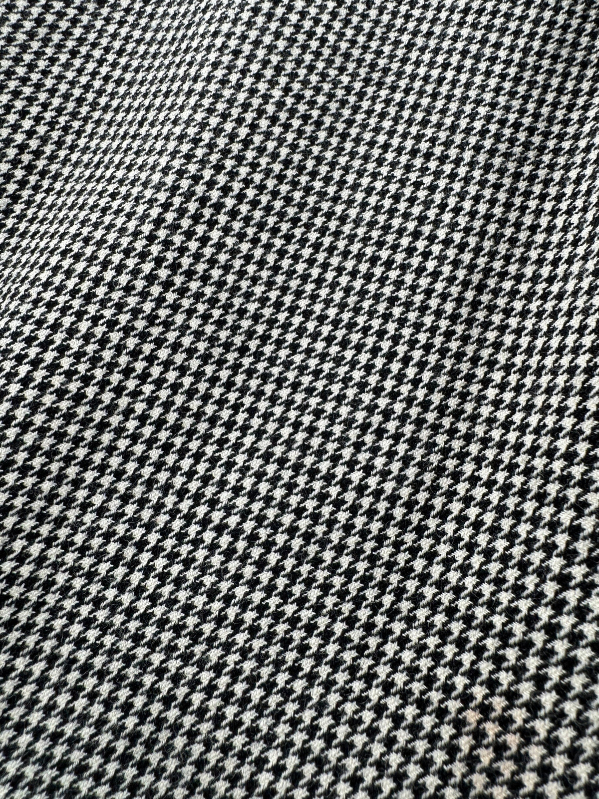 Pattern on Vintage 80s Nordstrom Wool Houndstooth Skirt W30