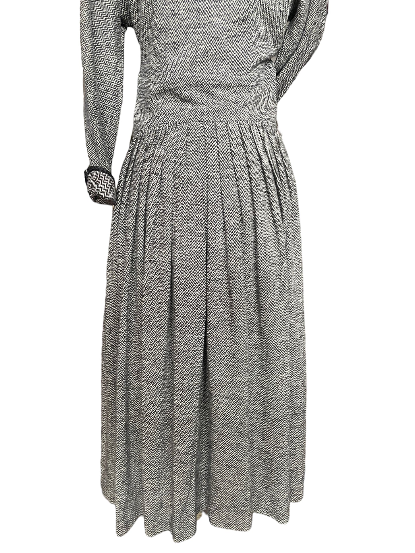 Back skirt view of Vintage 1940s Chevron Knit Dress with Beaded Collar | Barn Owl Vintage Dresses| Seattle Vintage Dresses