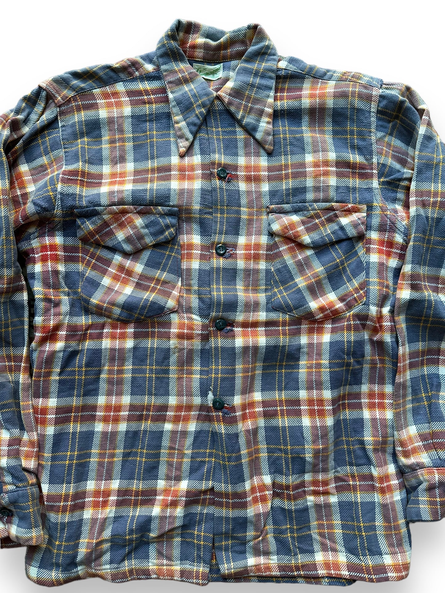 Front Detail on Vintage Guymont Cotton Flannel SZ M | Vintage Loop Collar Shirt Seattle | Barn Owl Vintage Seattle