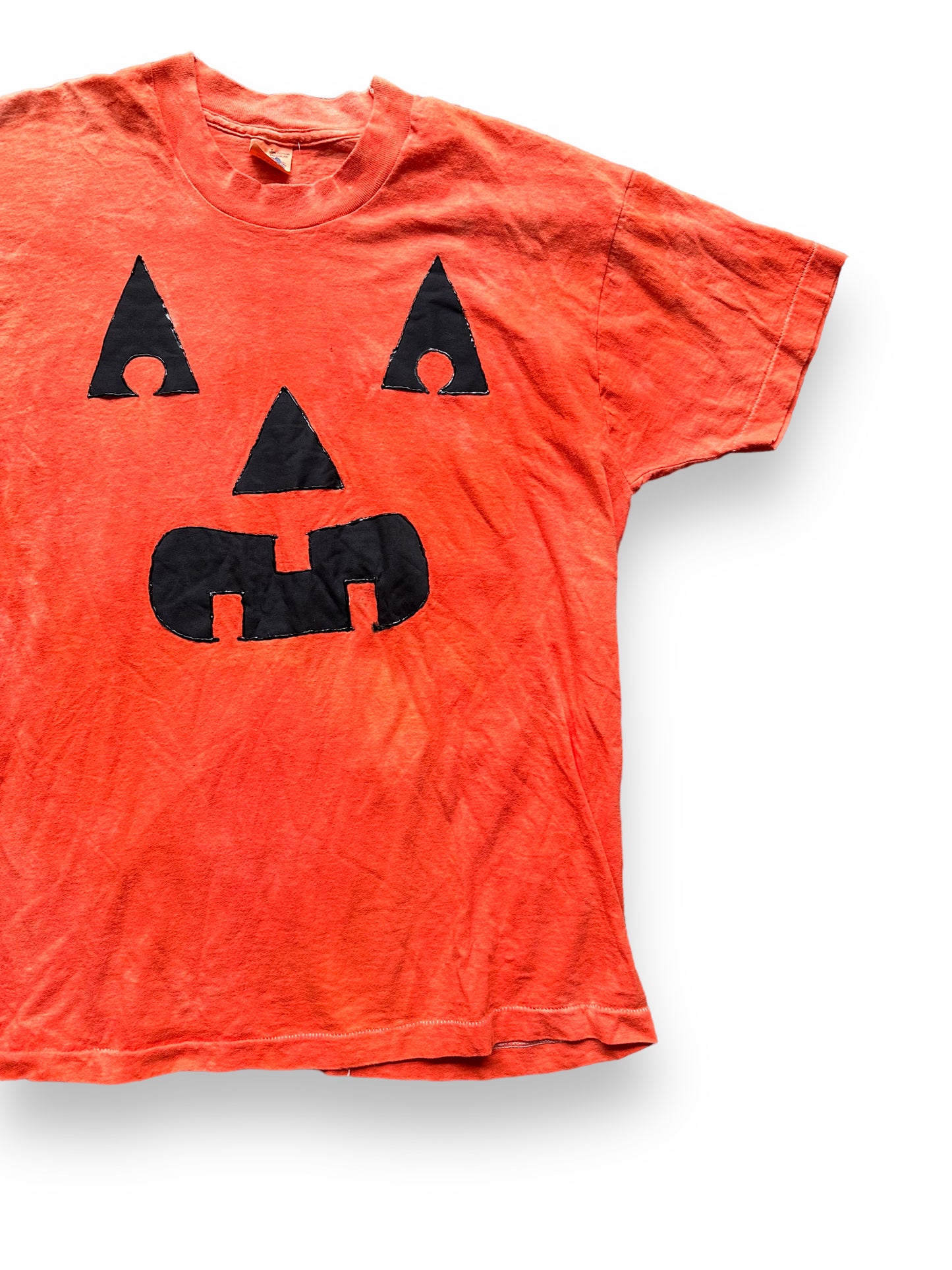 Front Left View of Vintage Jack-O-Lantern Halloween Tee SZ XL | Vintage Halloween T-Shirts Seattle | Barn Owl Vintage Tees Seattle