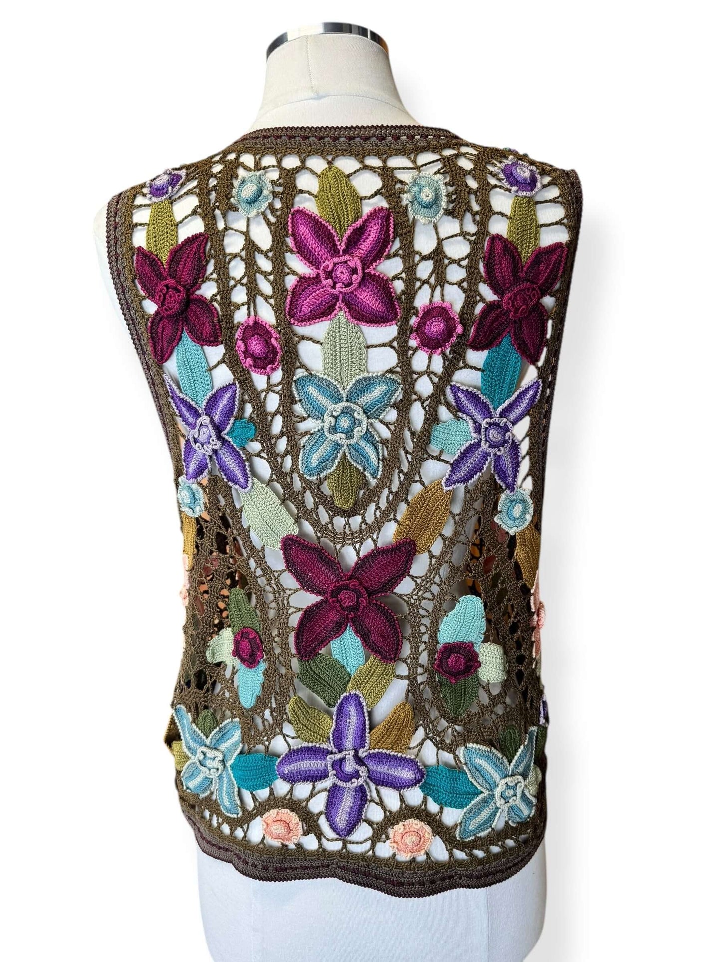 Back view of Vintage Floral Crochet Top L