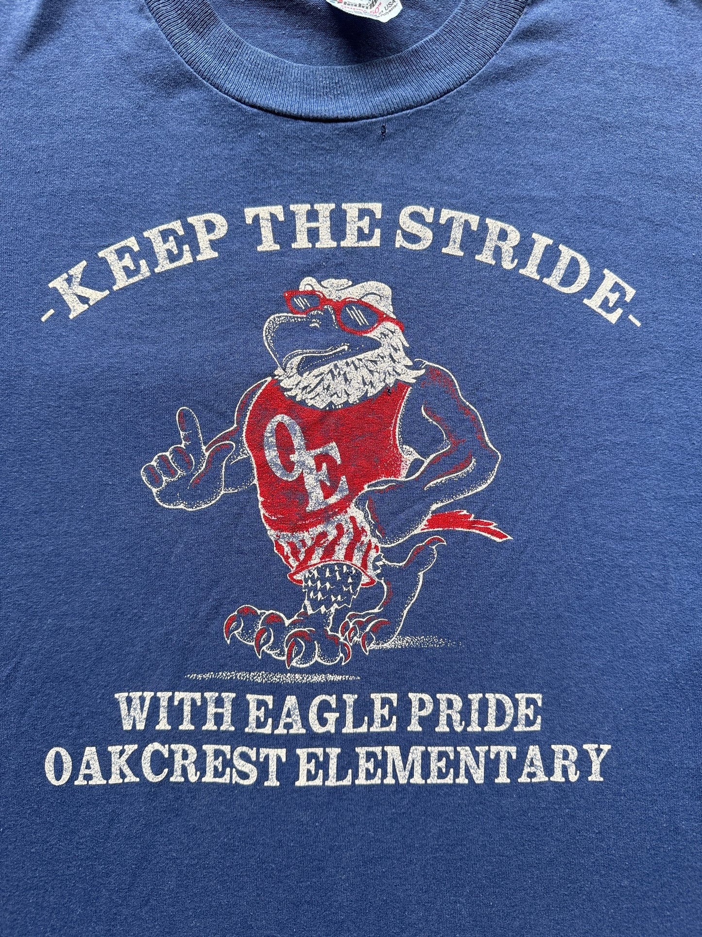Front Graphic of Vintage Oakcrest Elementary Eagles Tee SZ L