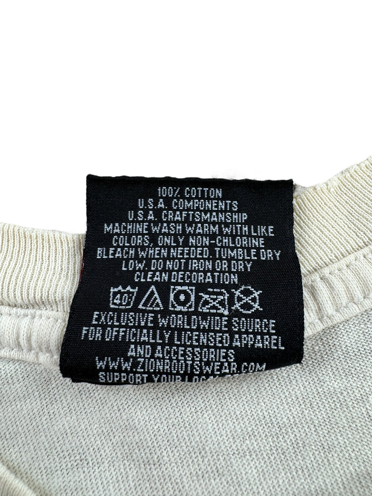 Tag on Vintage Y2k Zion Rootswear Bob Marley Tee SZ L