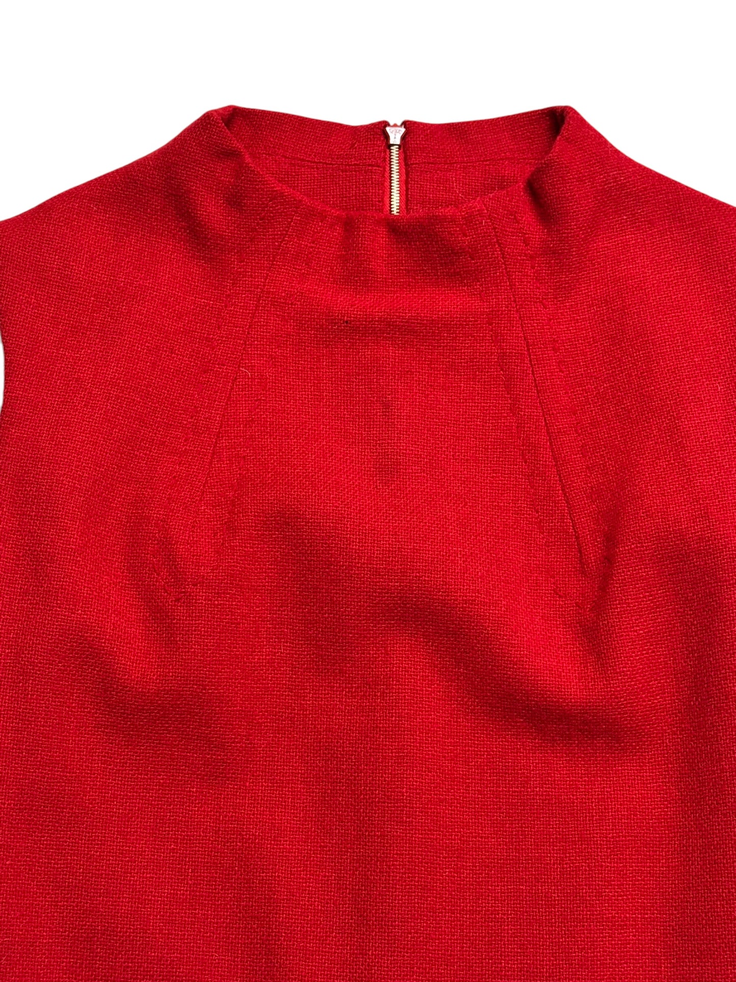 Collar view of 1960s Red Wool Sleeveless Dress S
