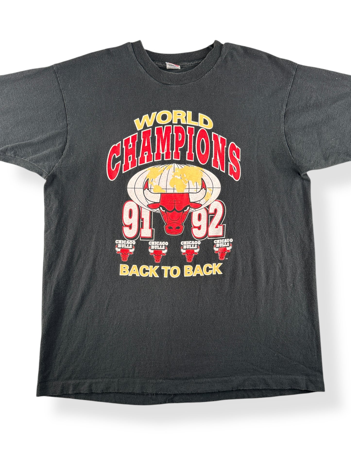 Front Close Up of Vintage Chicago Bulls Back to Back World Champions Tee SZ XL