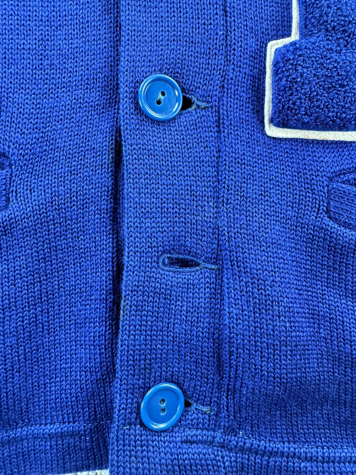 Missing Button on Vintage Redfield Bulldogs Varsity Sweater SZ S