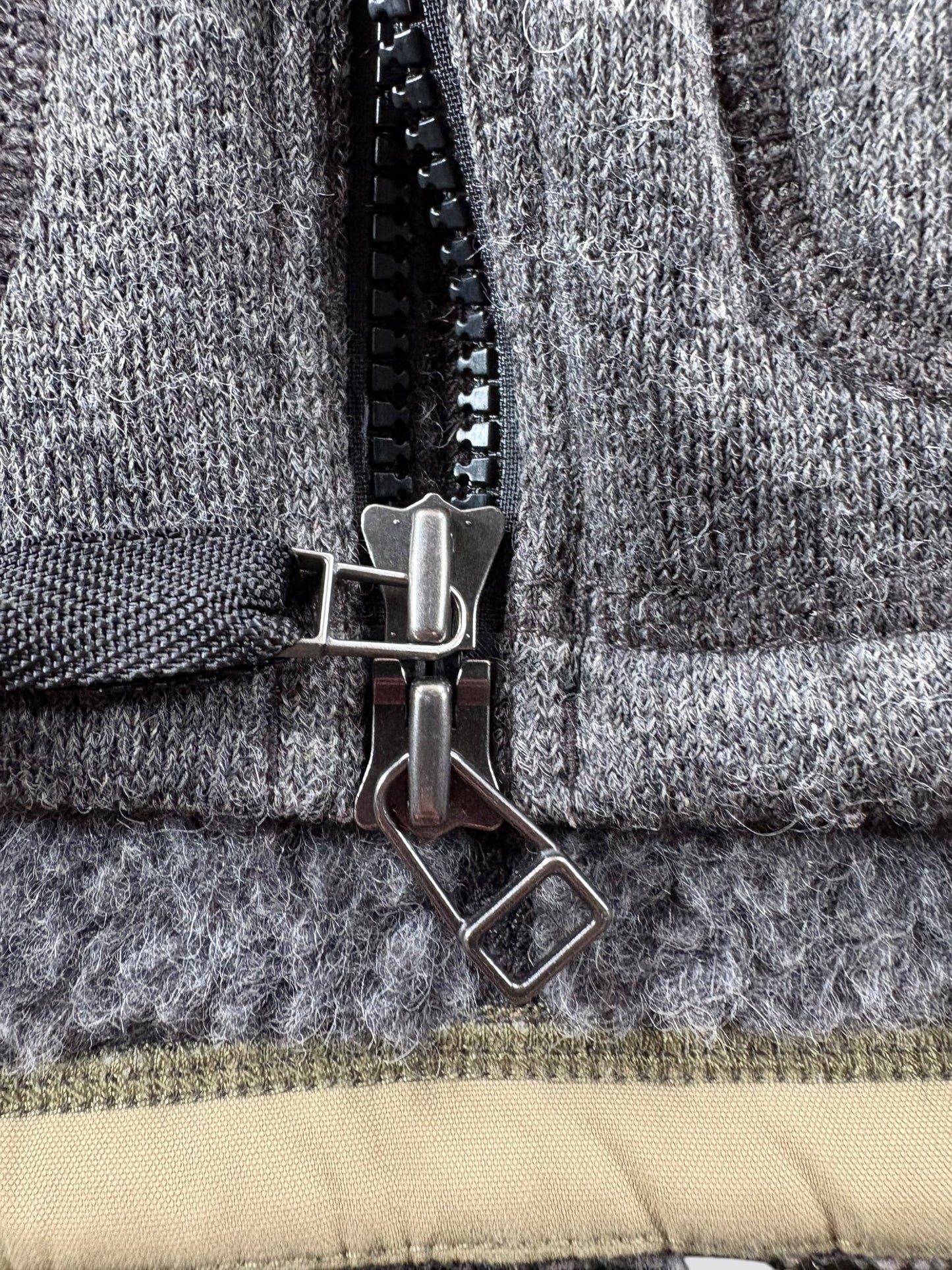 Zipper of Modern Filson Zip Up Wool Fleece Jacket SZ L