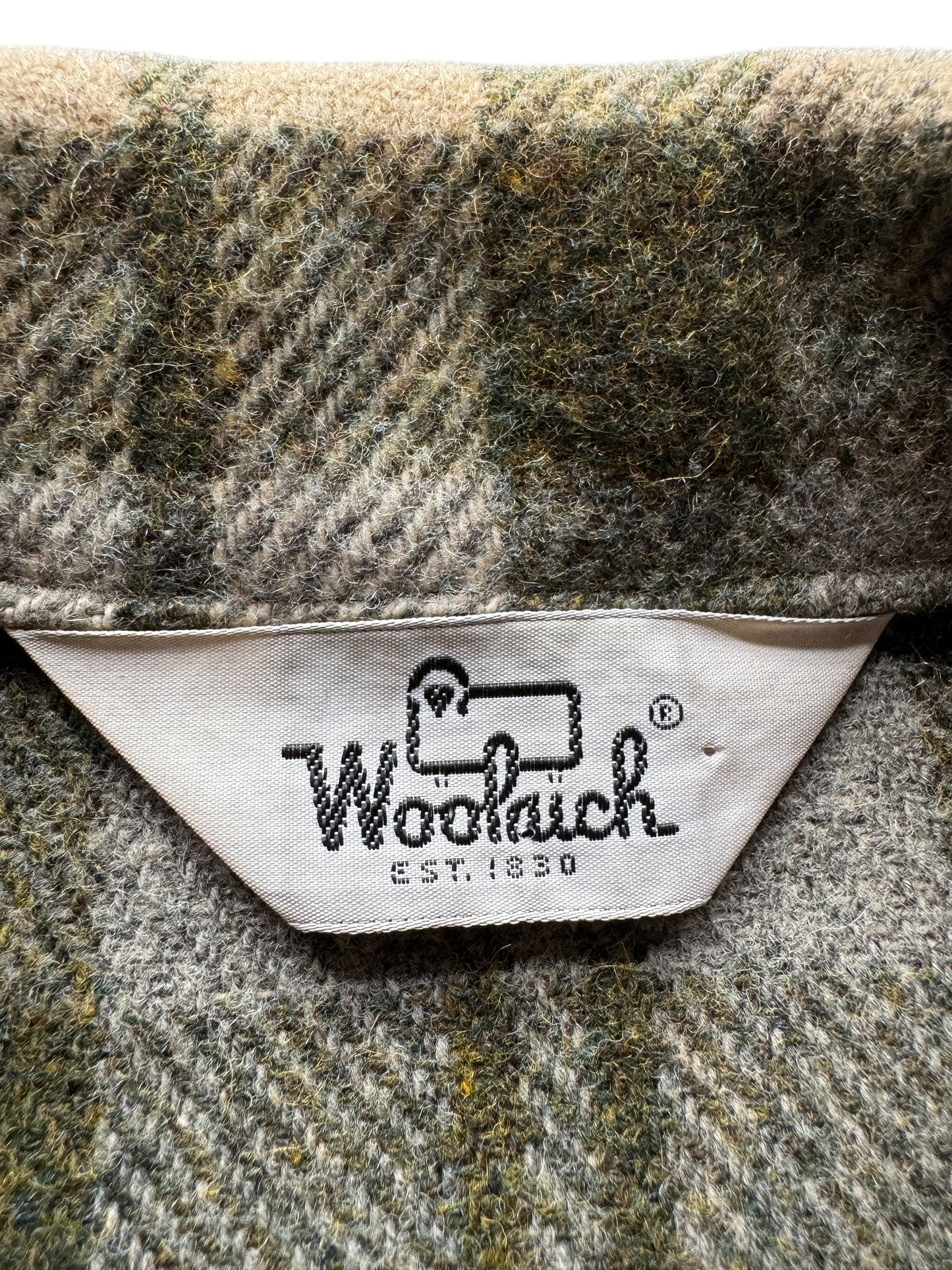 Tag on Vintage Earth Tone Woolrich Jacket SZ M