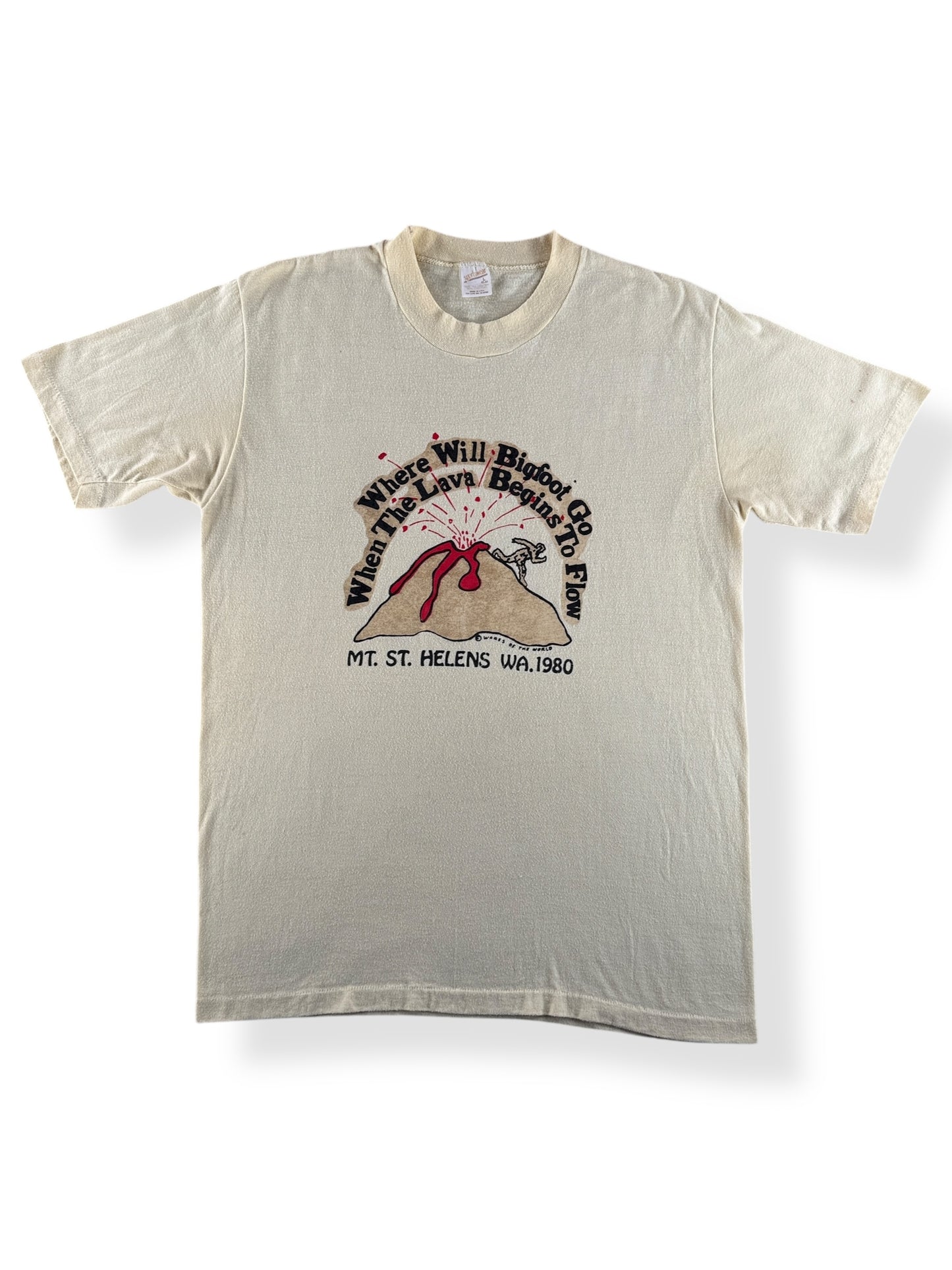 Front of Vintage Mt St Helen's Bigfoot Tee SZ M