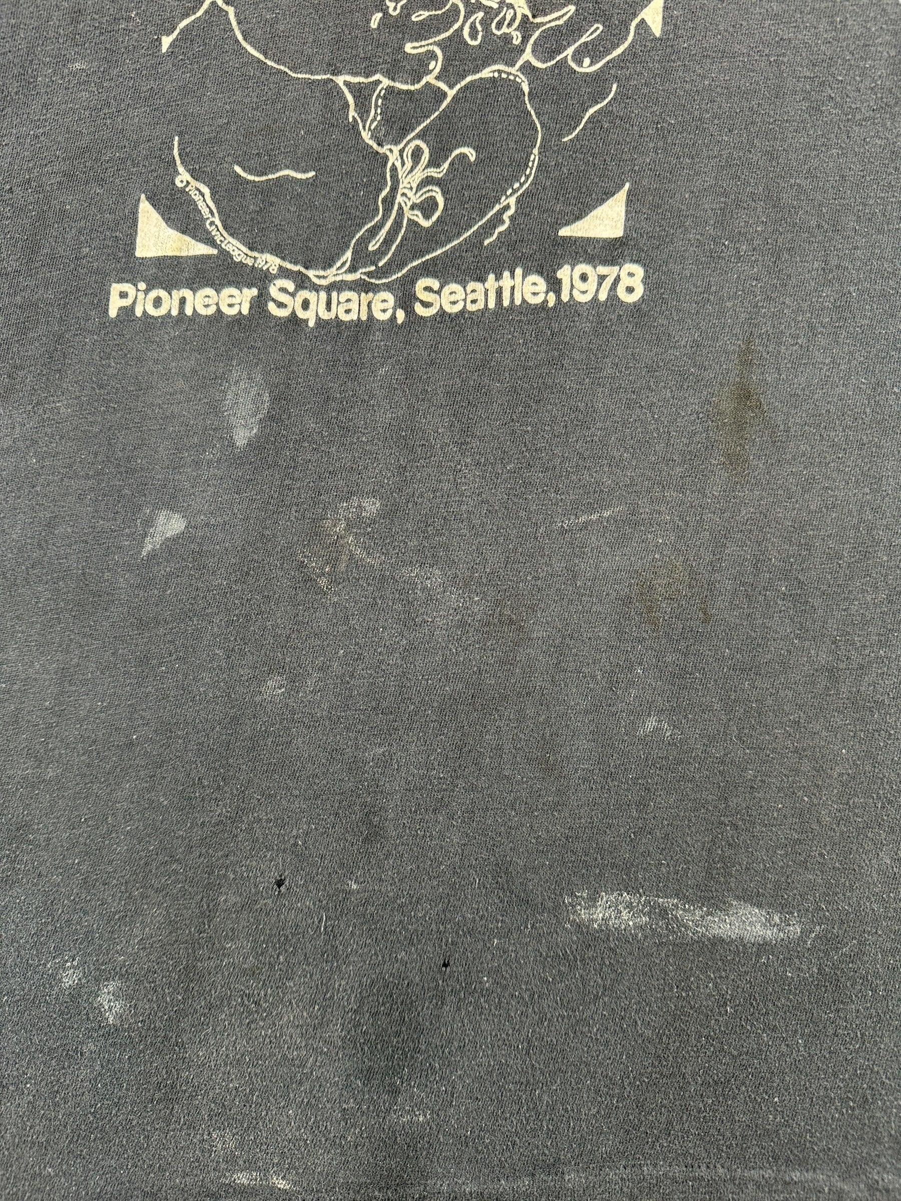 Stains on Vintage Fat Tuesday Old Seattle Bar 1978 Tee SZ L