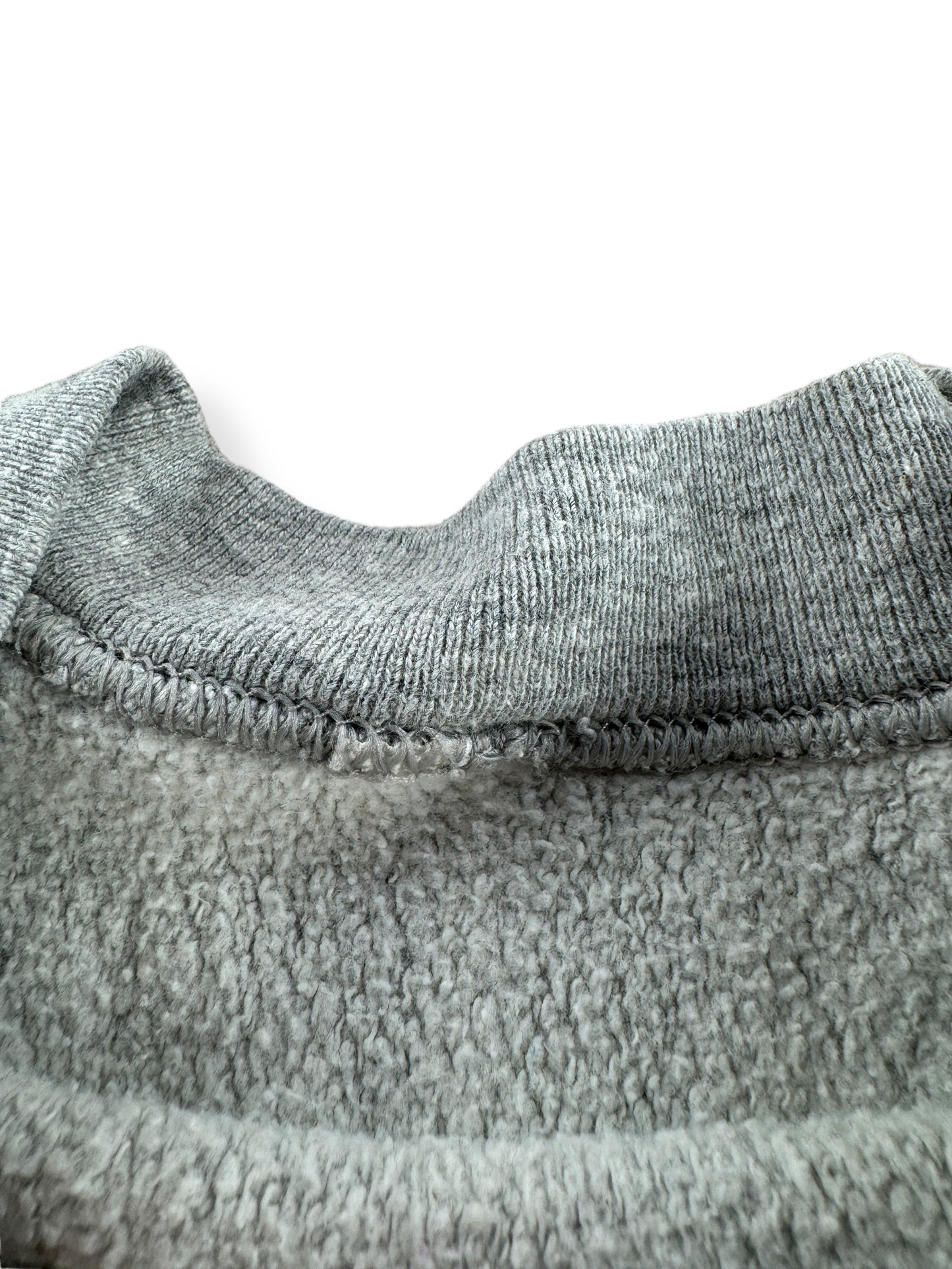 Missing Tag on Vintage UC Santa Barbara Crewneck SZ M