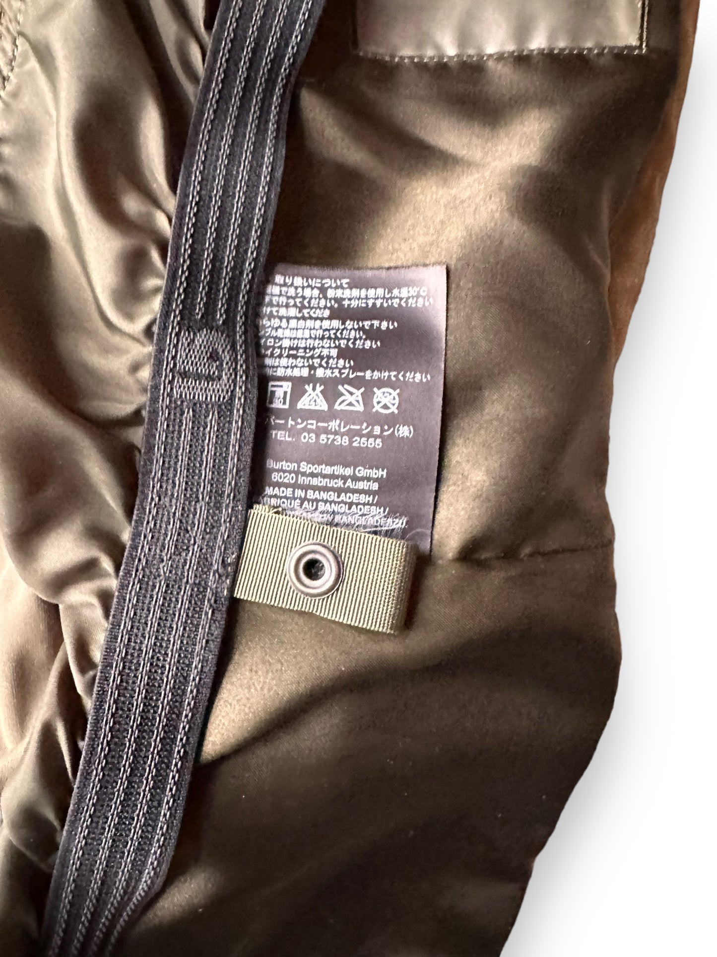 Burton Tag on Filson X Burton Sentry Snowboarding Jacket SZ L | Barn Owl Vintage Goods | Filson Workwear Seattle