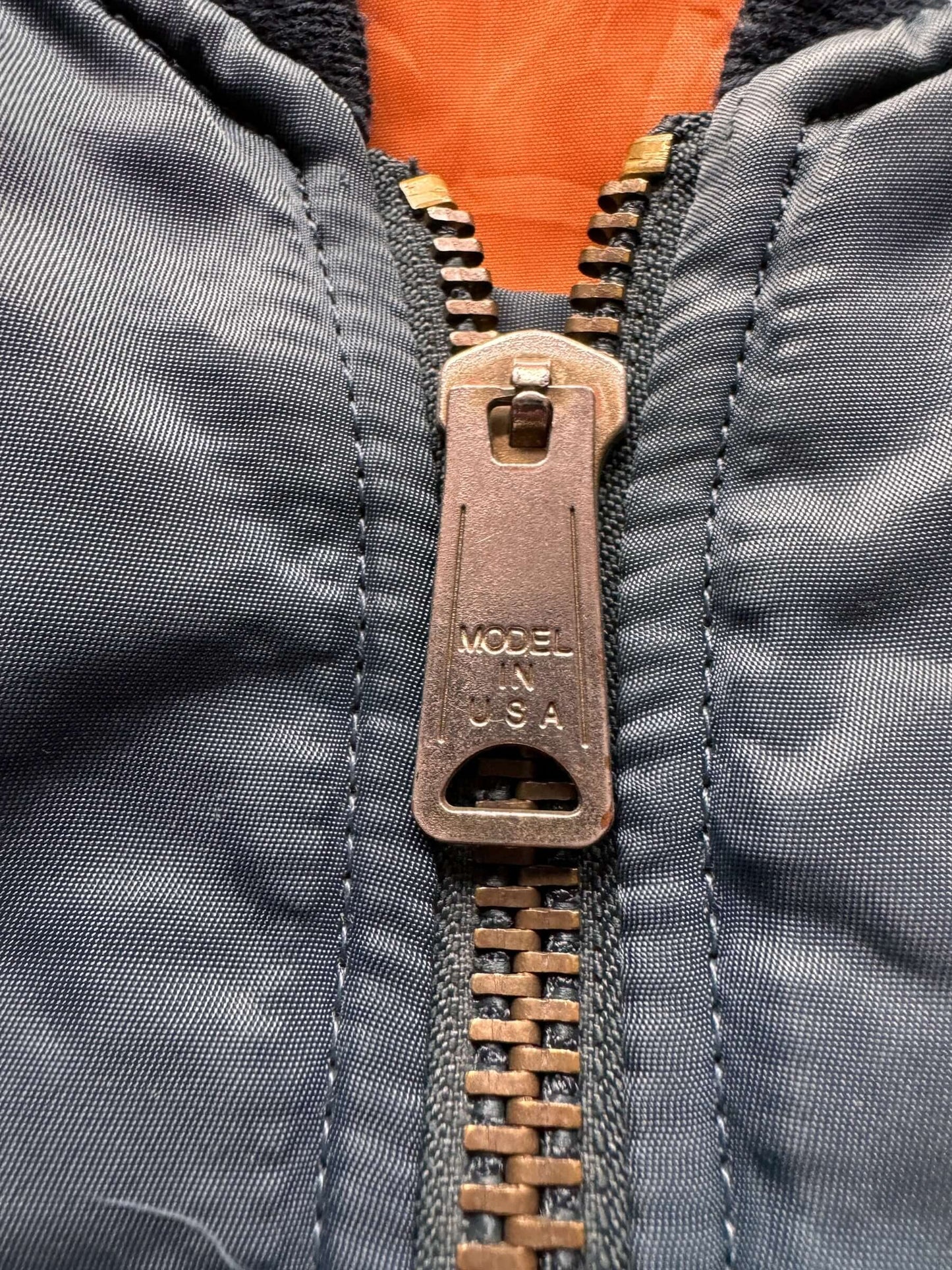 Zipper on Vintage Navy Blue MA-1 Bomber SZ L