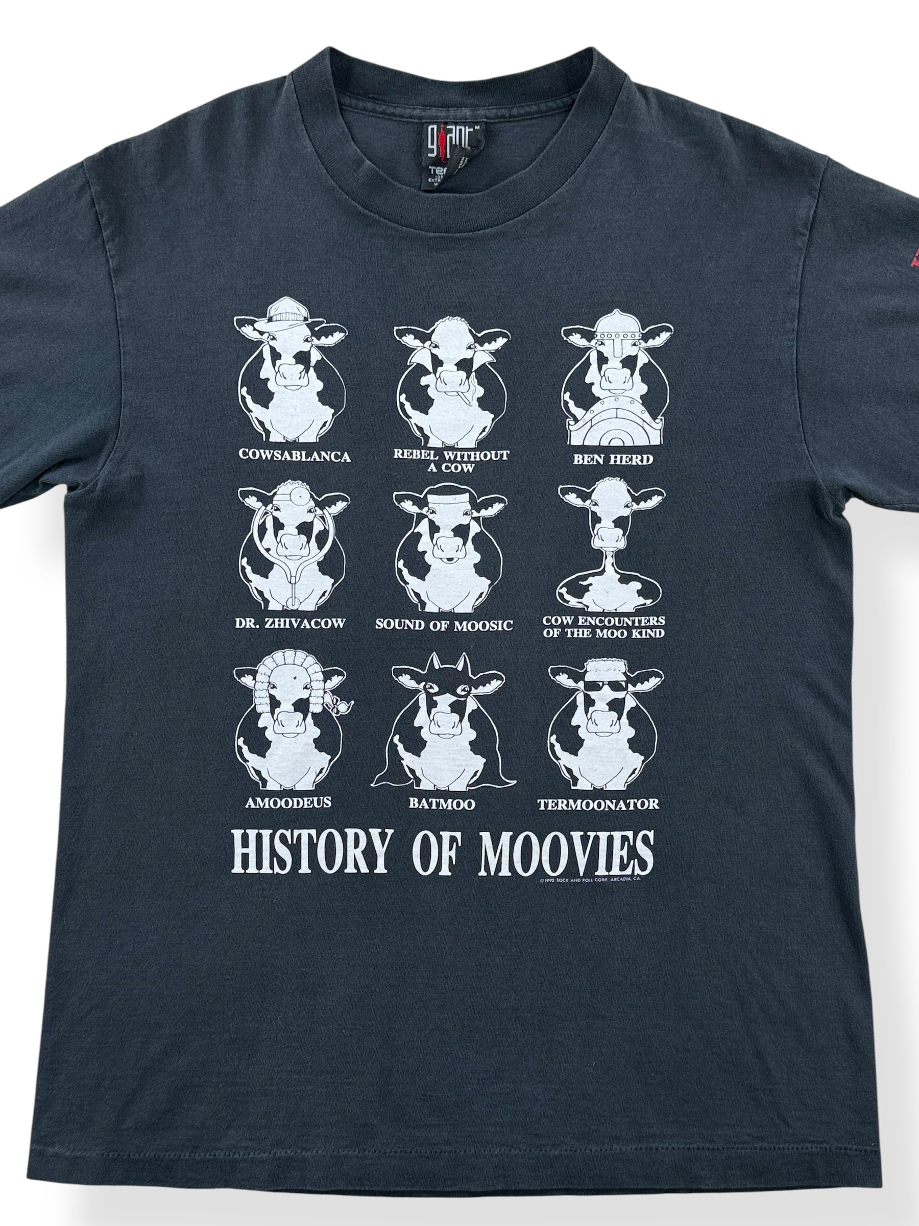 Front Close Up of Vintage Cow Pun Tee SZ M