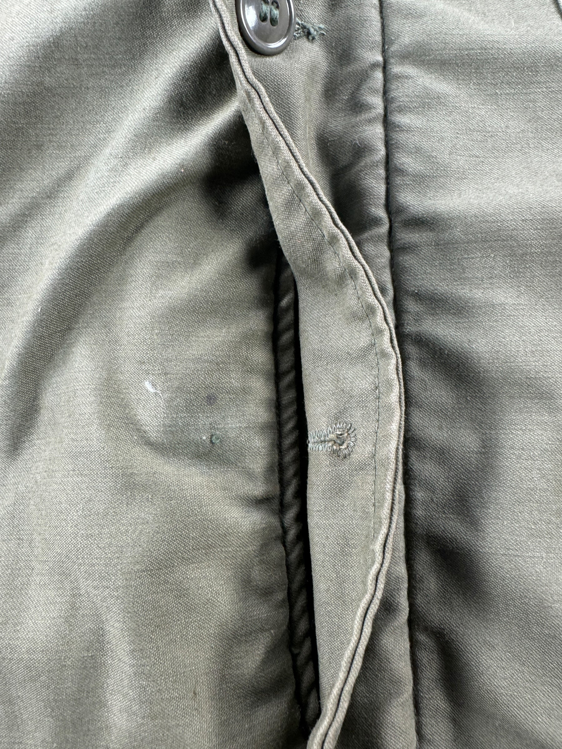 Missing Button on Vintage A-2 Deck Jacket SZ L AS IS