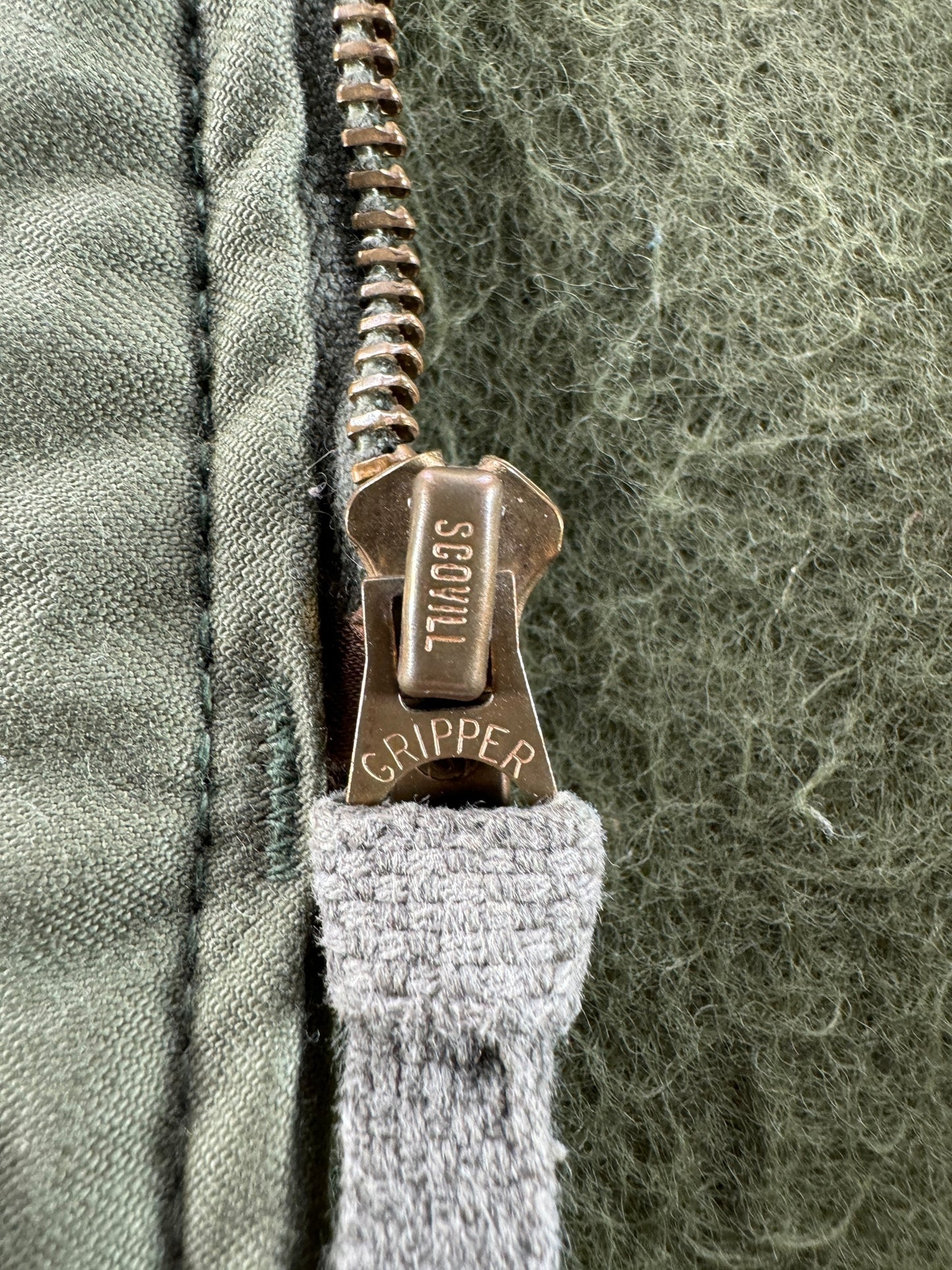 Zipper on Vintage 80s Era Stenciled A1 Jacket SZ L