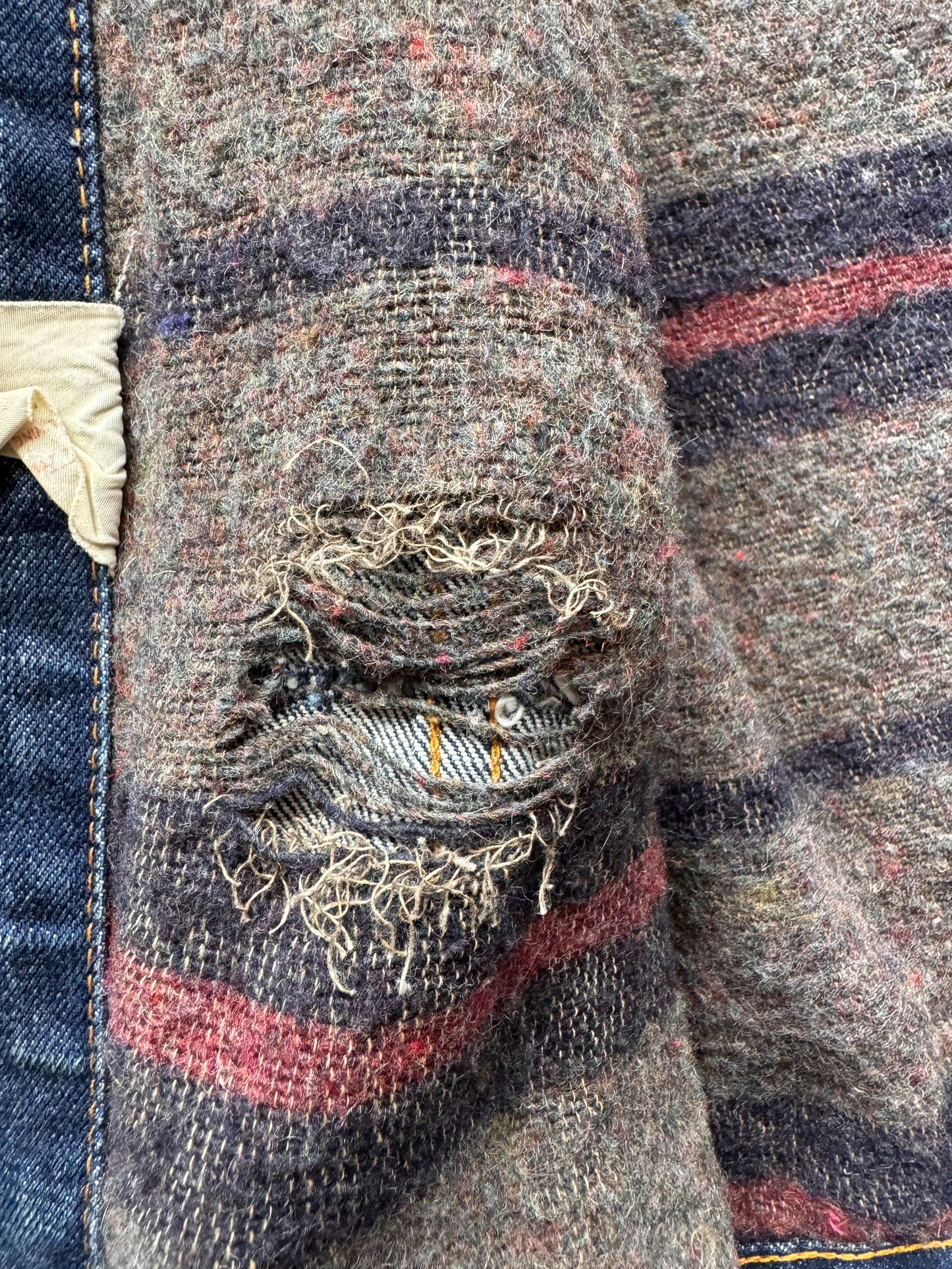 Hole in Lining of Vintage Big "E" Levis Blanket Lined Type III Trucker Jacket SZ XL